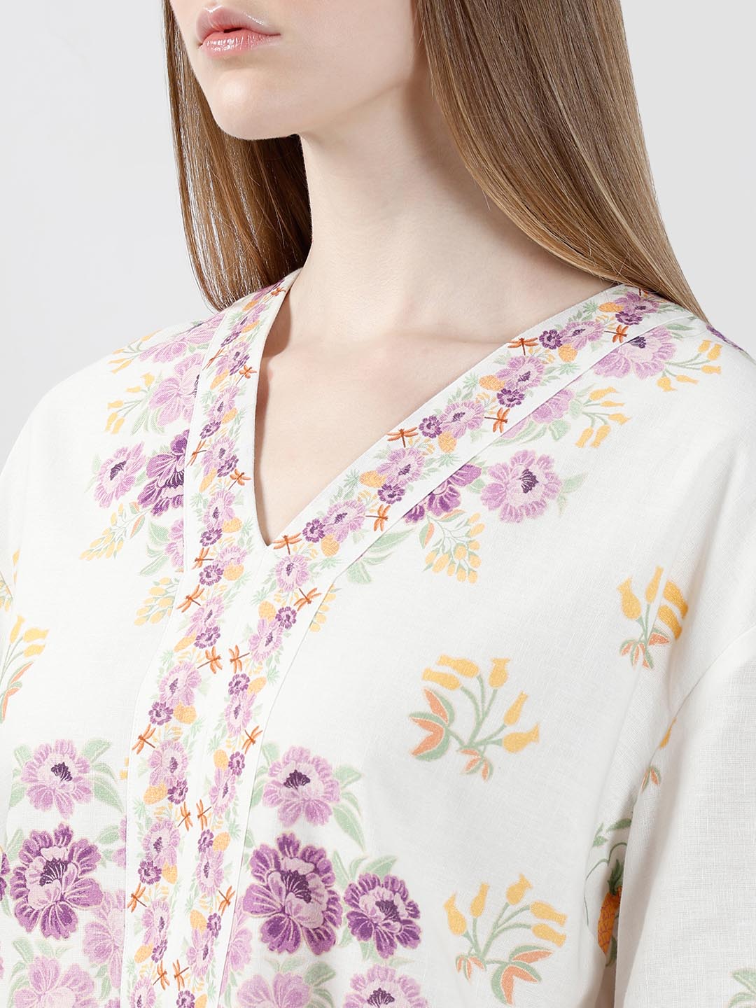 Vero Moda White Printed V-Neck Top