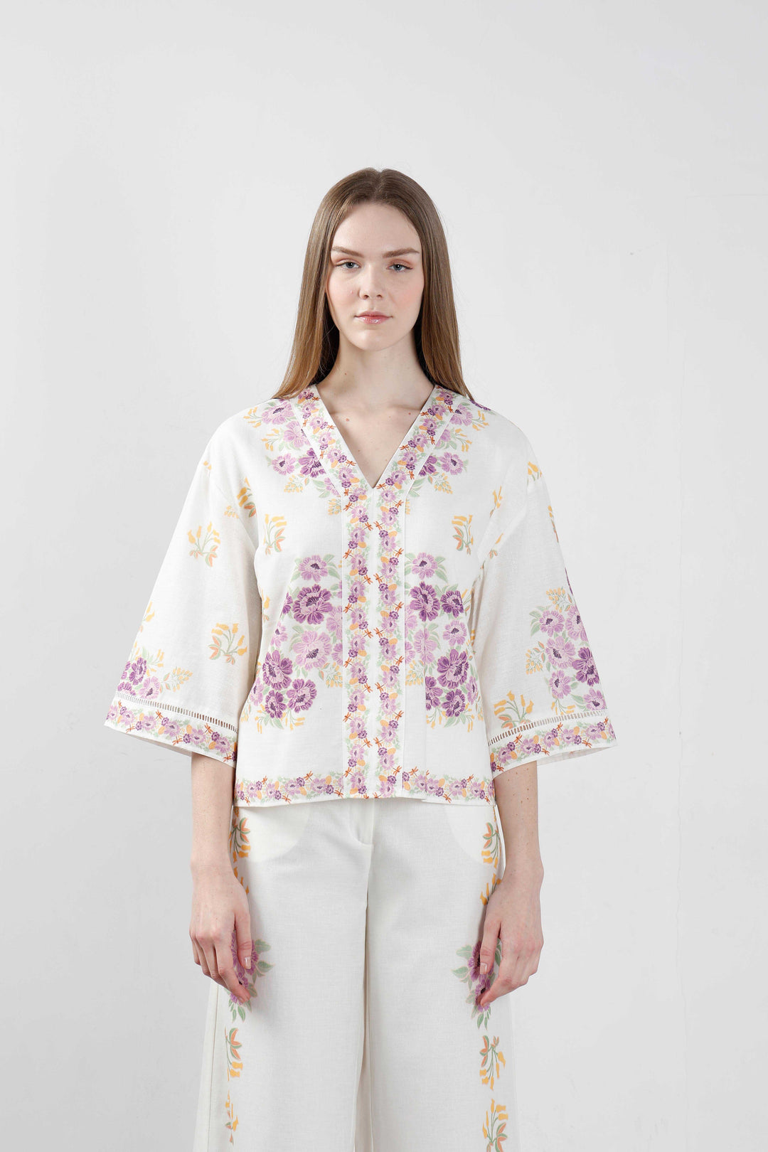 Vero Moda White Printed V-Neck Top