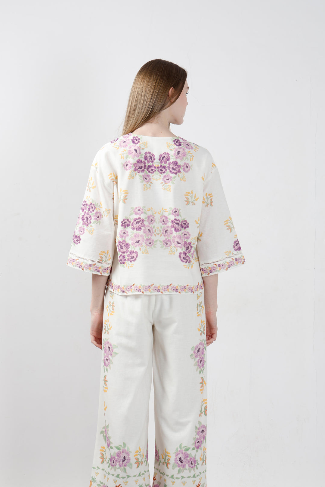 Vero Moda White Printed V-Neck Top