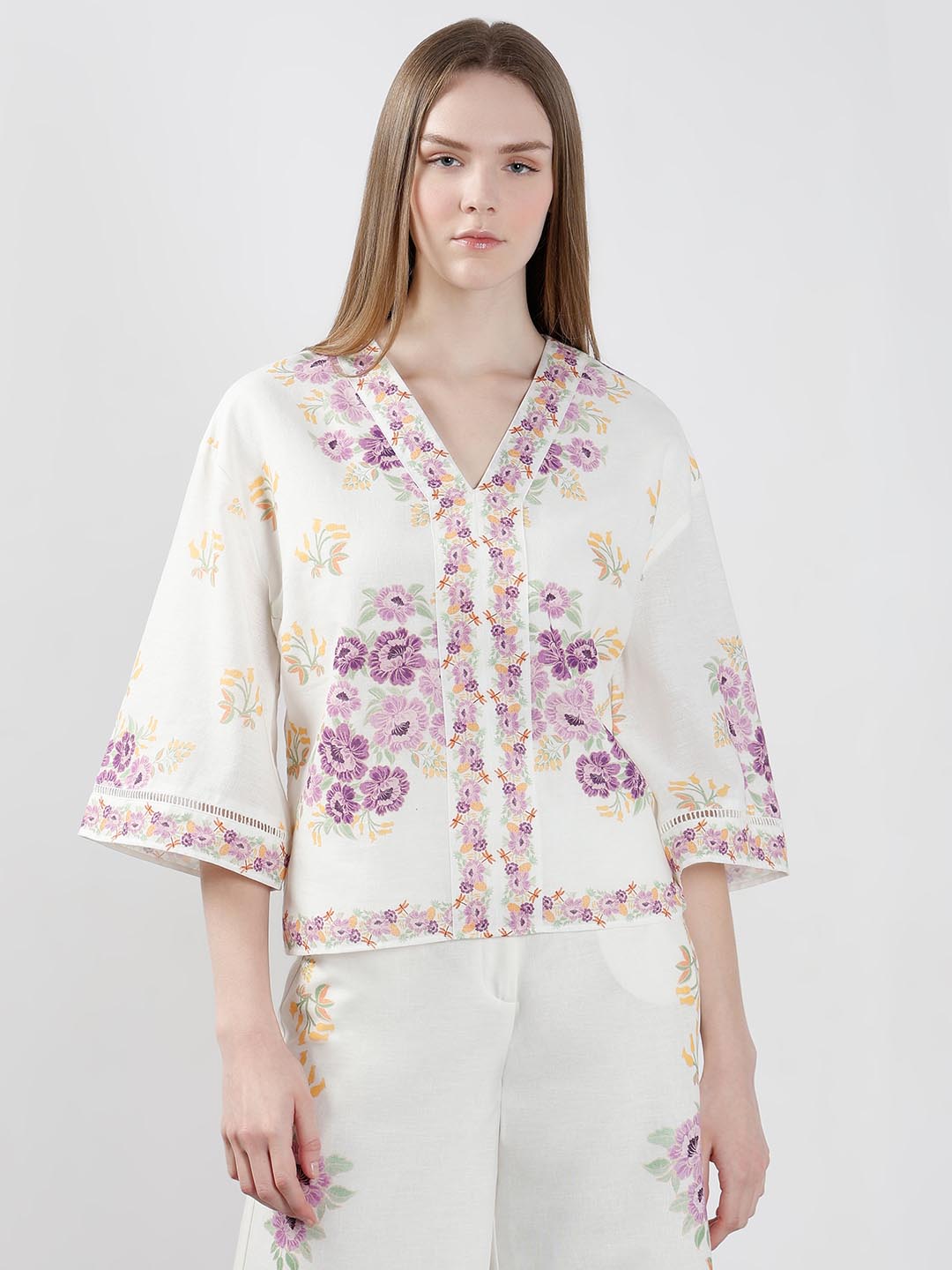 Vero Moda White Printed V-Neck Top