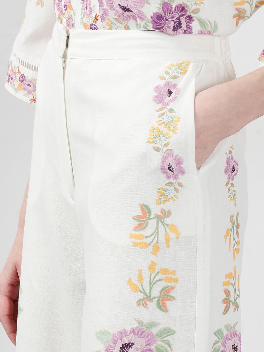 Vero Moda White Floral High Rise Pants