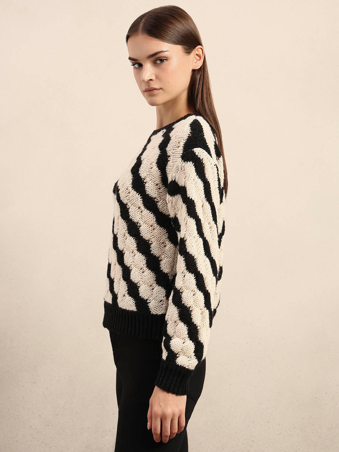 Striped O-Neck Pullover