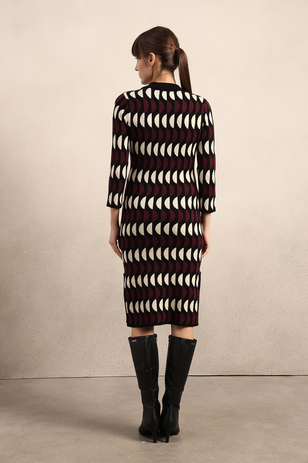 V-Neck Bodycon Knitted Dress