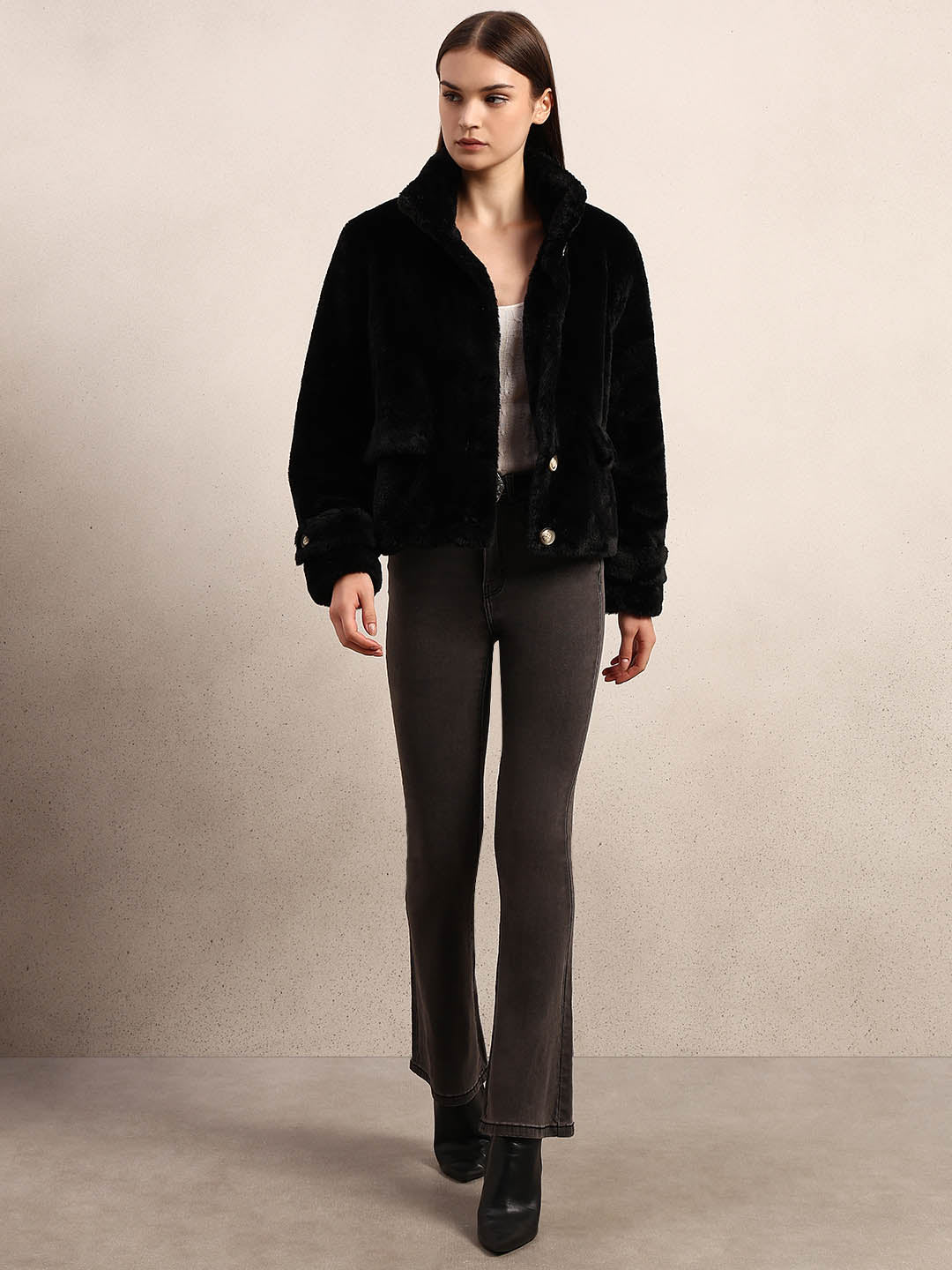 Faux Fur Buttoned Jacket