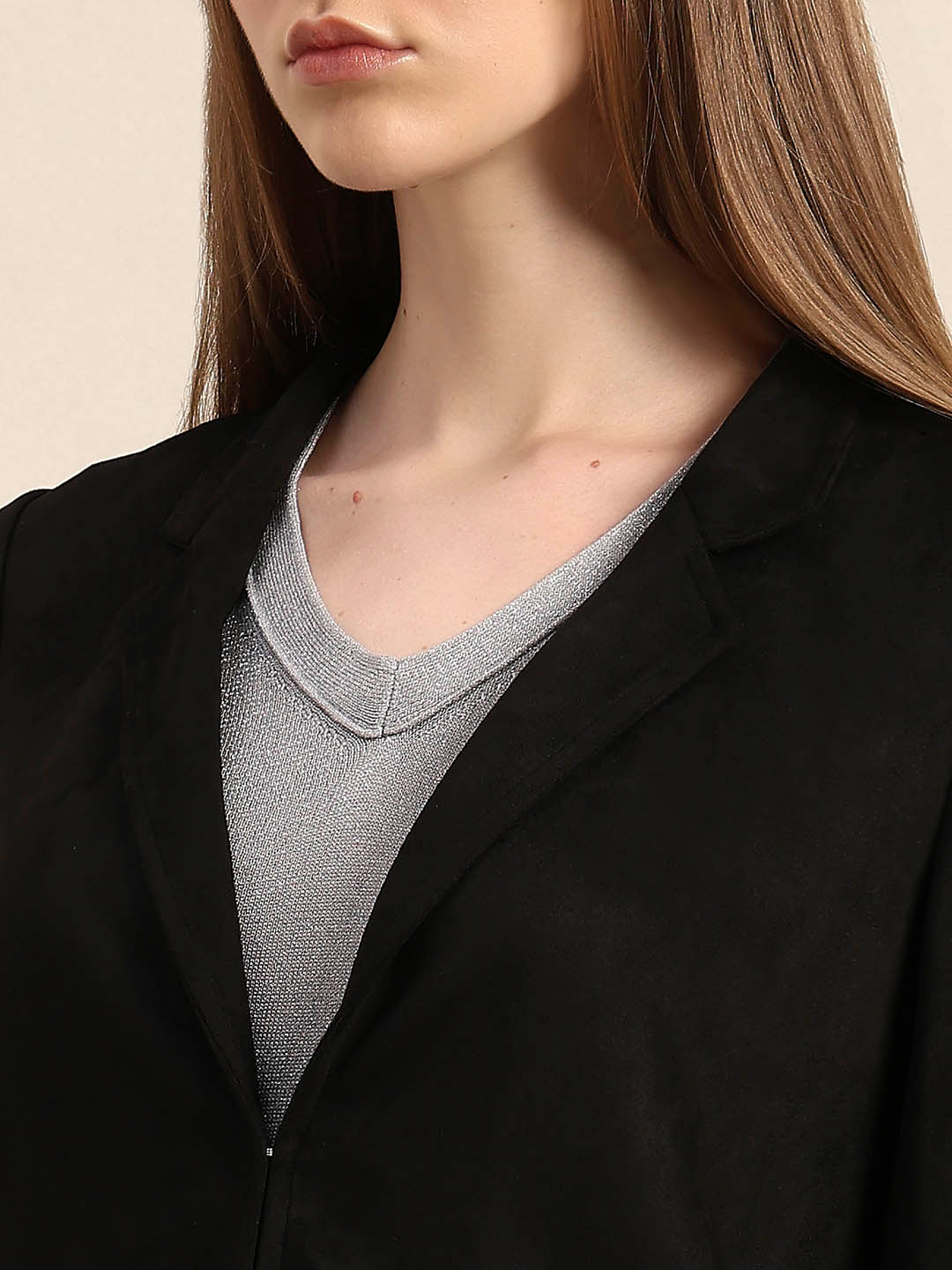 Long V-Neck Jacket - Black