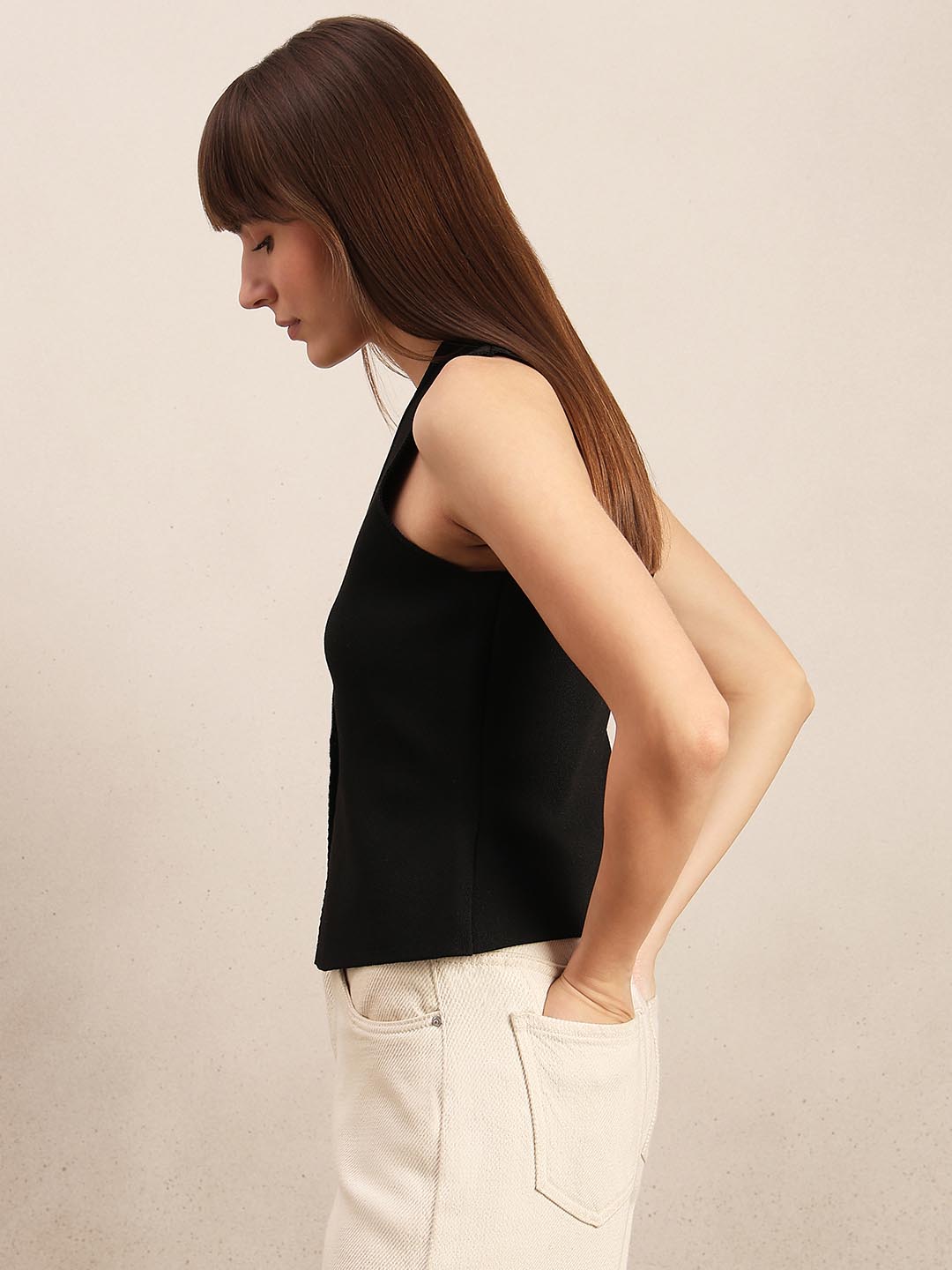 Black Sleeveless Vest