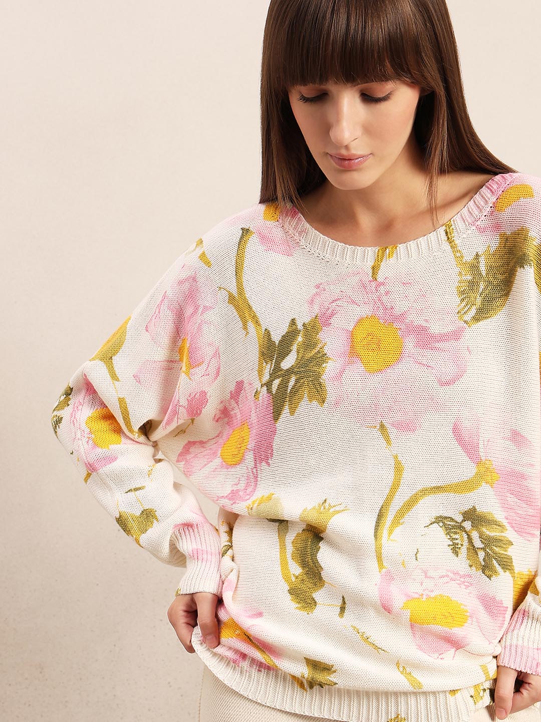 White Floral Print Pullover