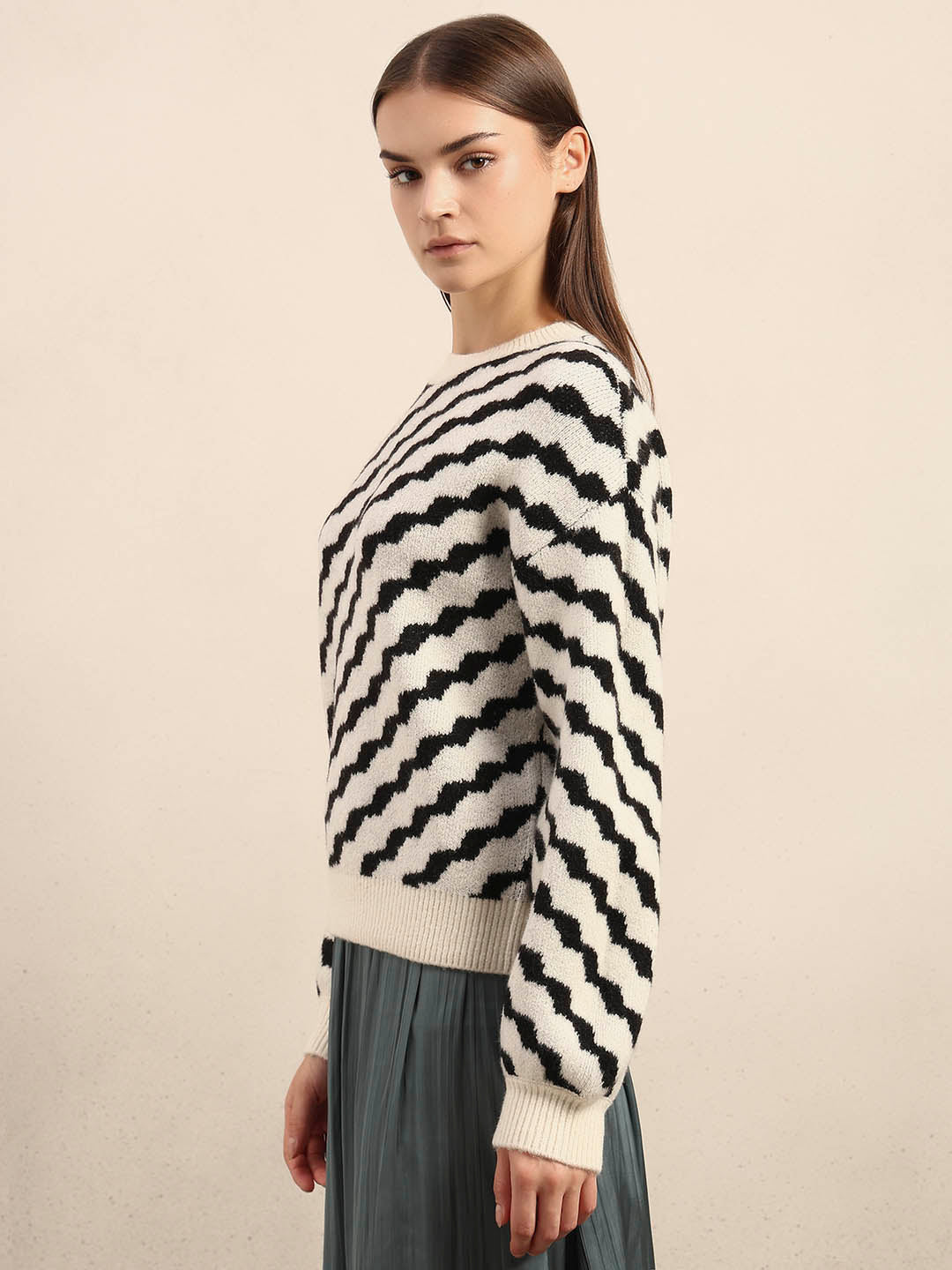 Black & Beige Printed Pullover