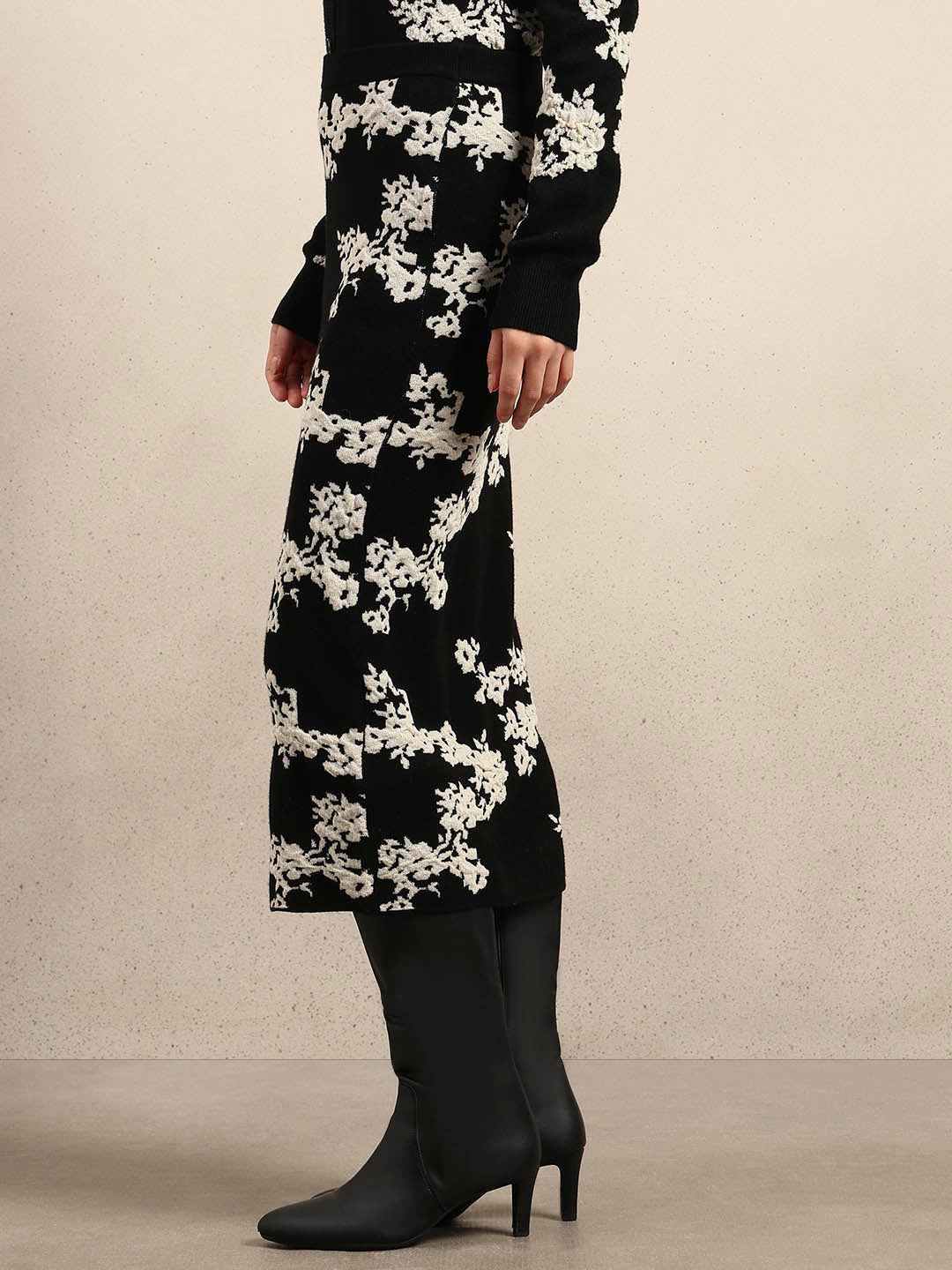 Floral Bodycon Midi Skirt