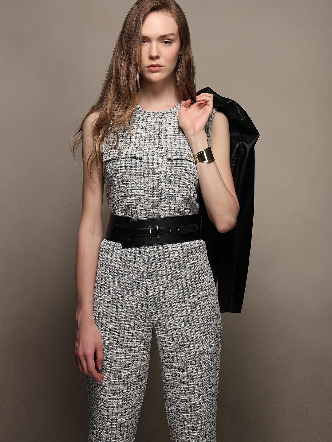 Grey Textured Sleeveless Knit Tops