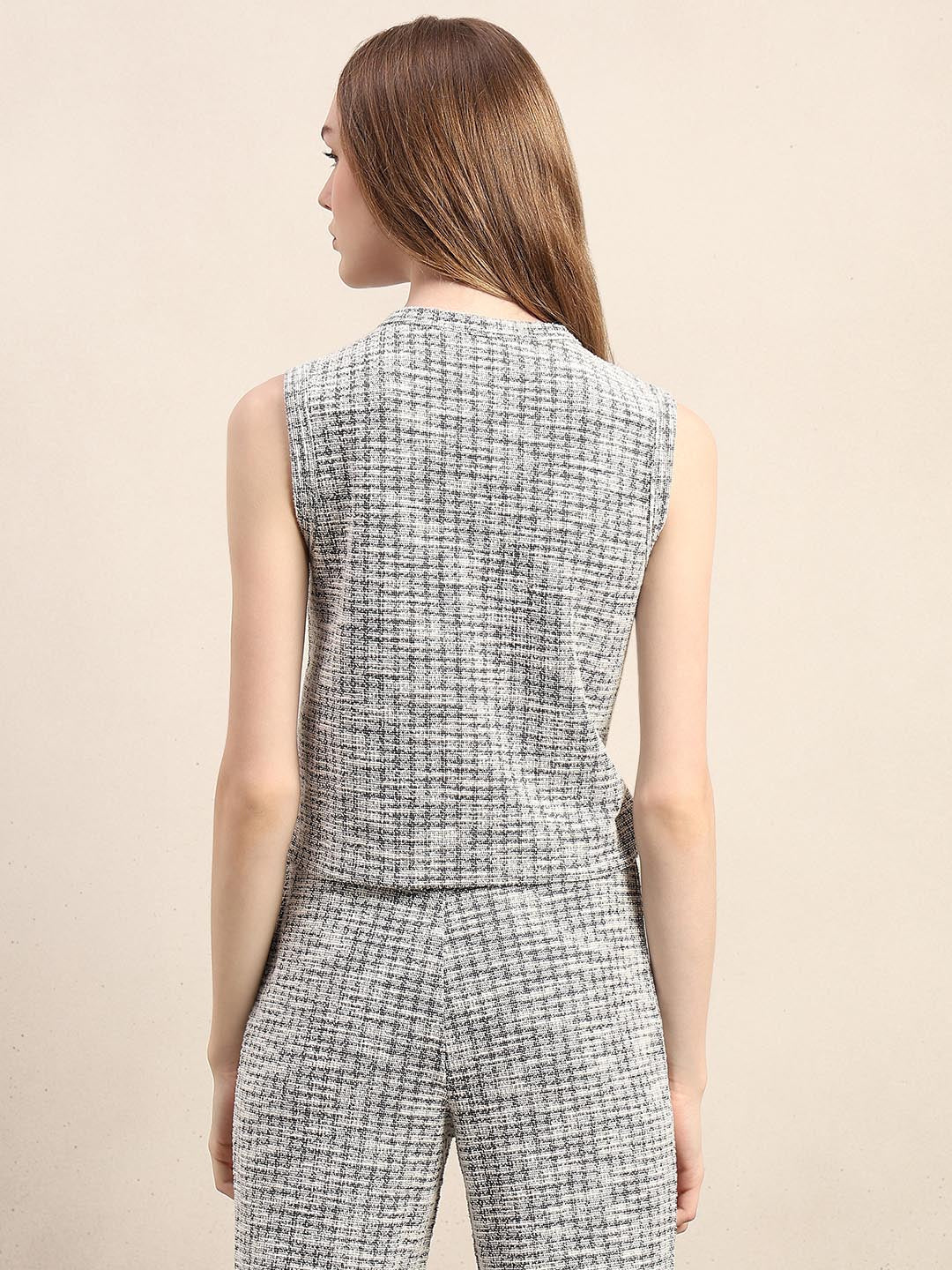 Grey Textured Sleeveless Knit Tops