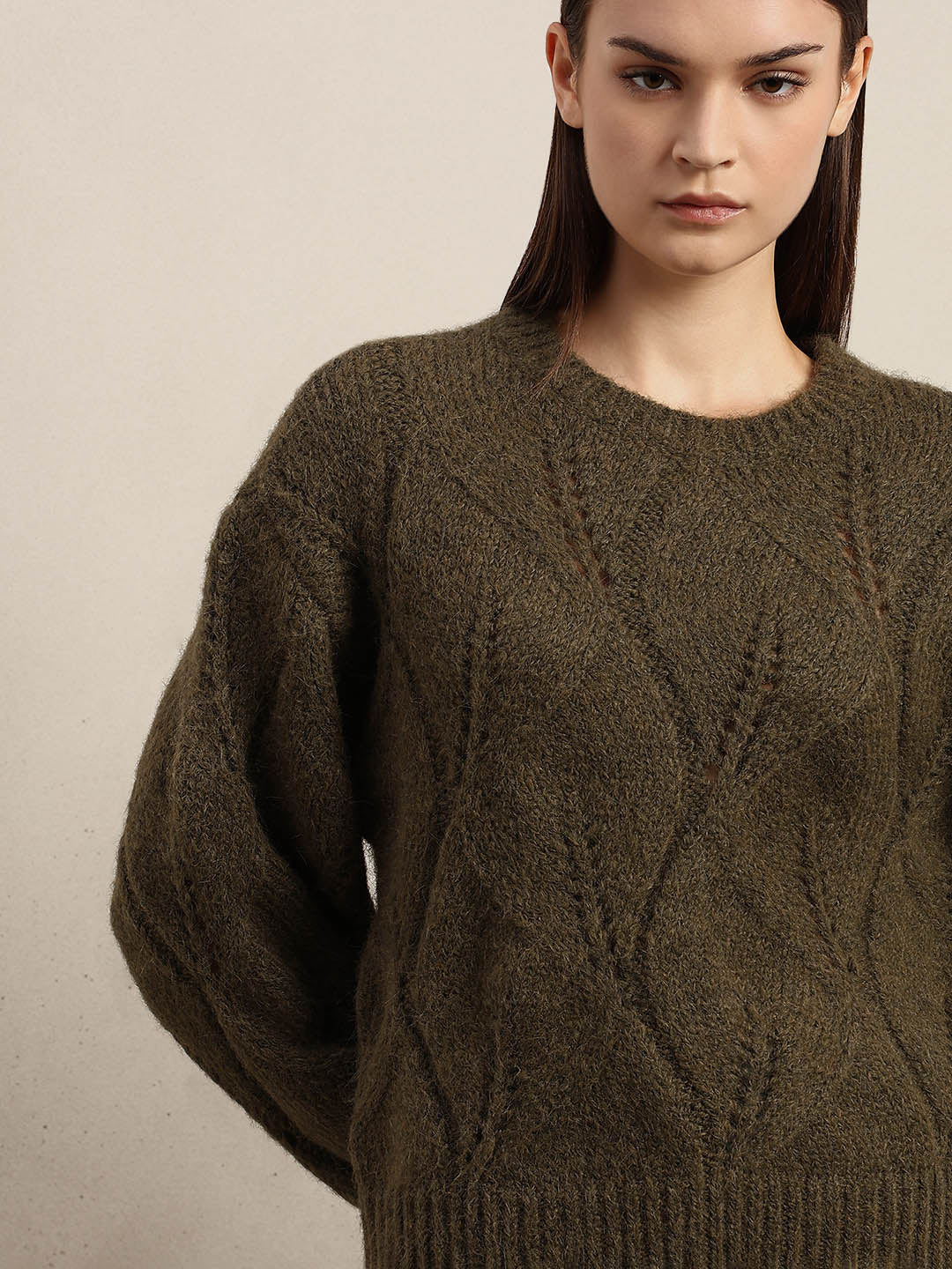 Stitch Detail O-Neck Sweater