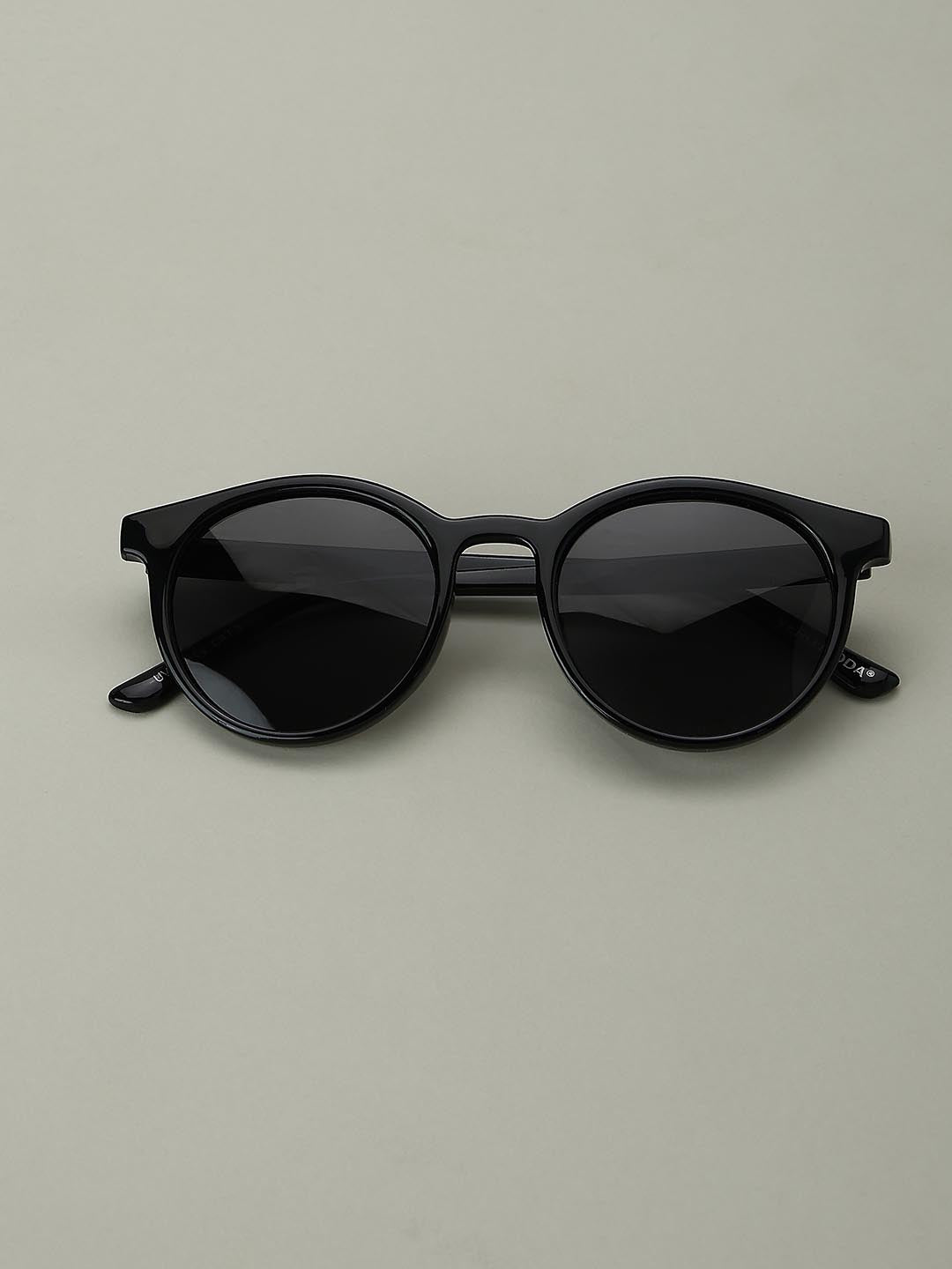Black Round Framed Sunglasses