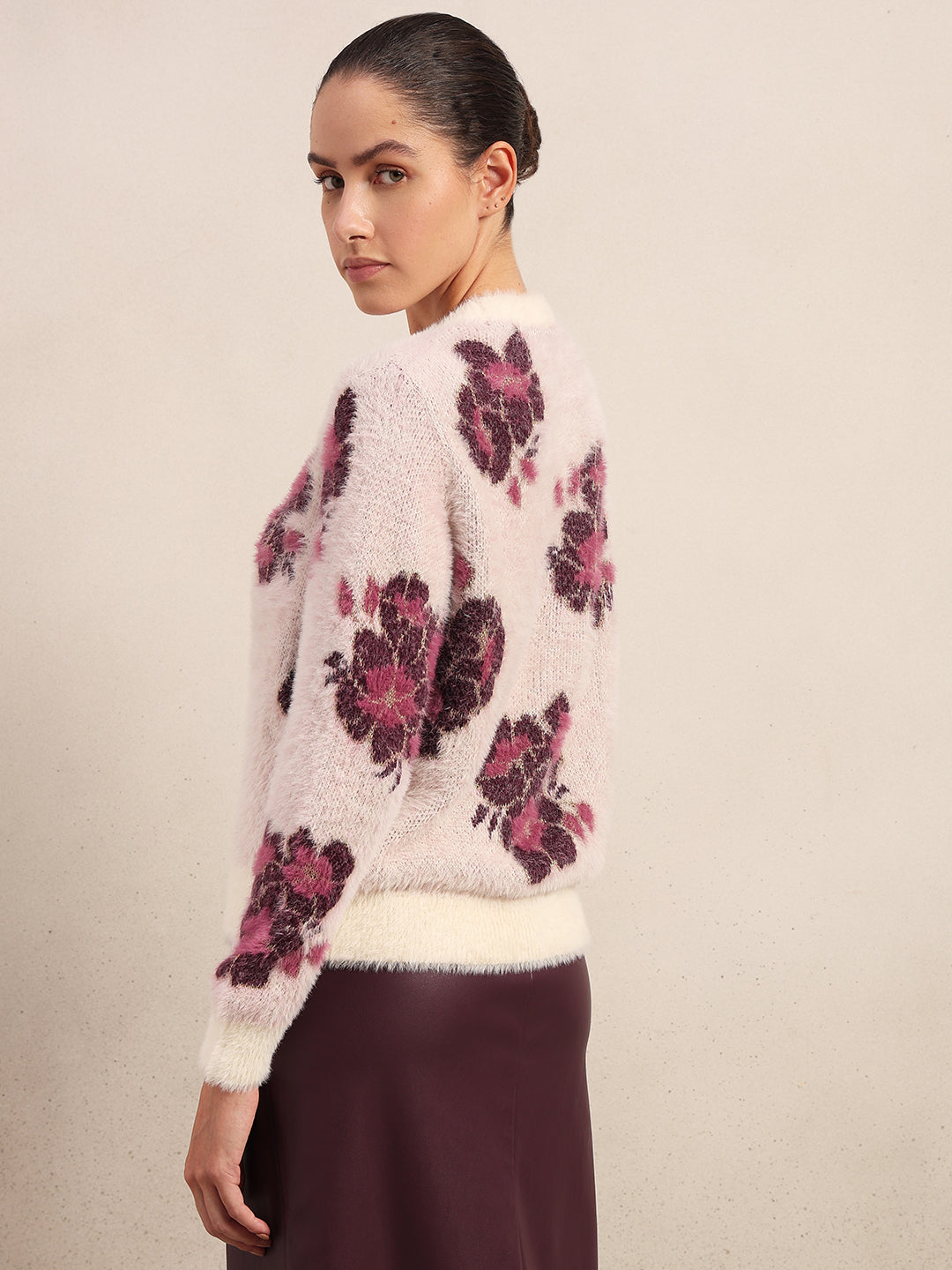 Floral Fuzzy O-Neck Pullover