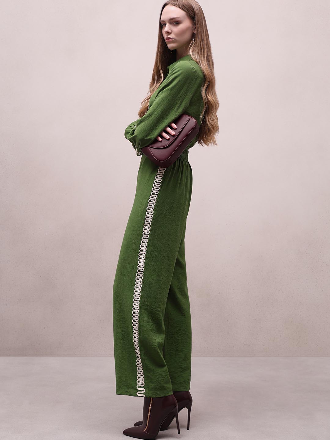 Green Ribbon Detailed Pants