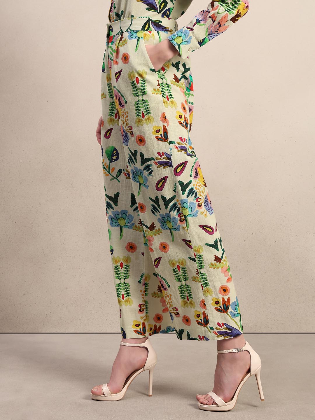 Multi-Colour Printed Straight Fit Pants