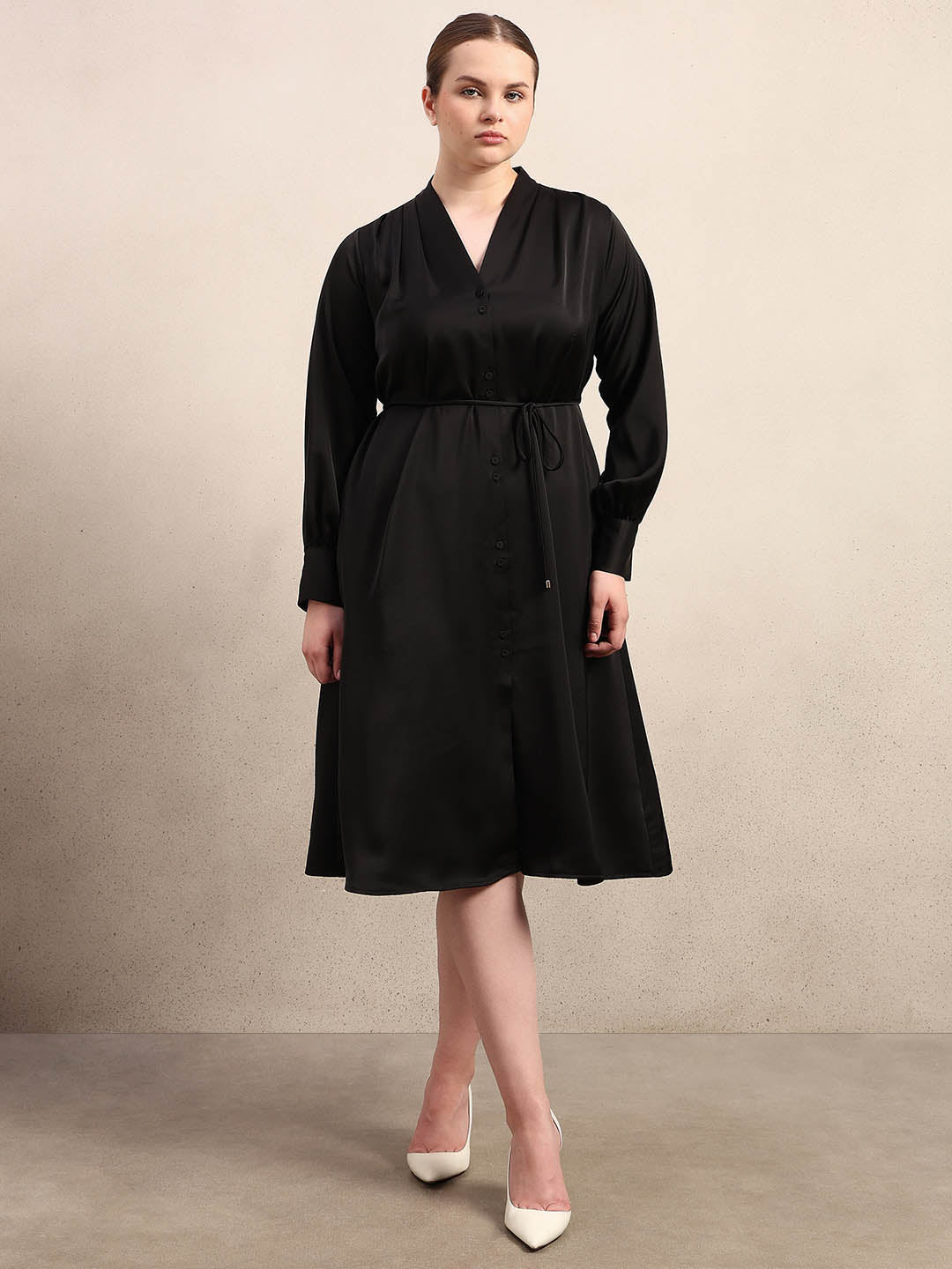 Curve Belted V-Neck Midi Dress - Black