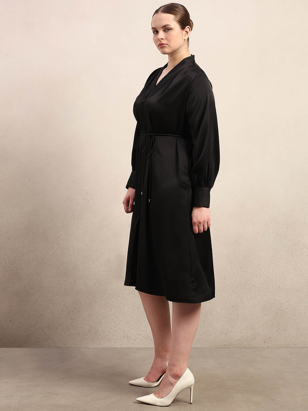 Curve Belted V-Neck Midi Dress - Black