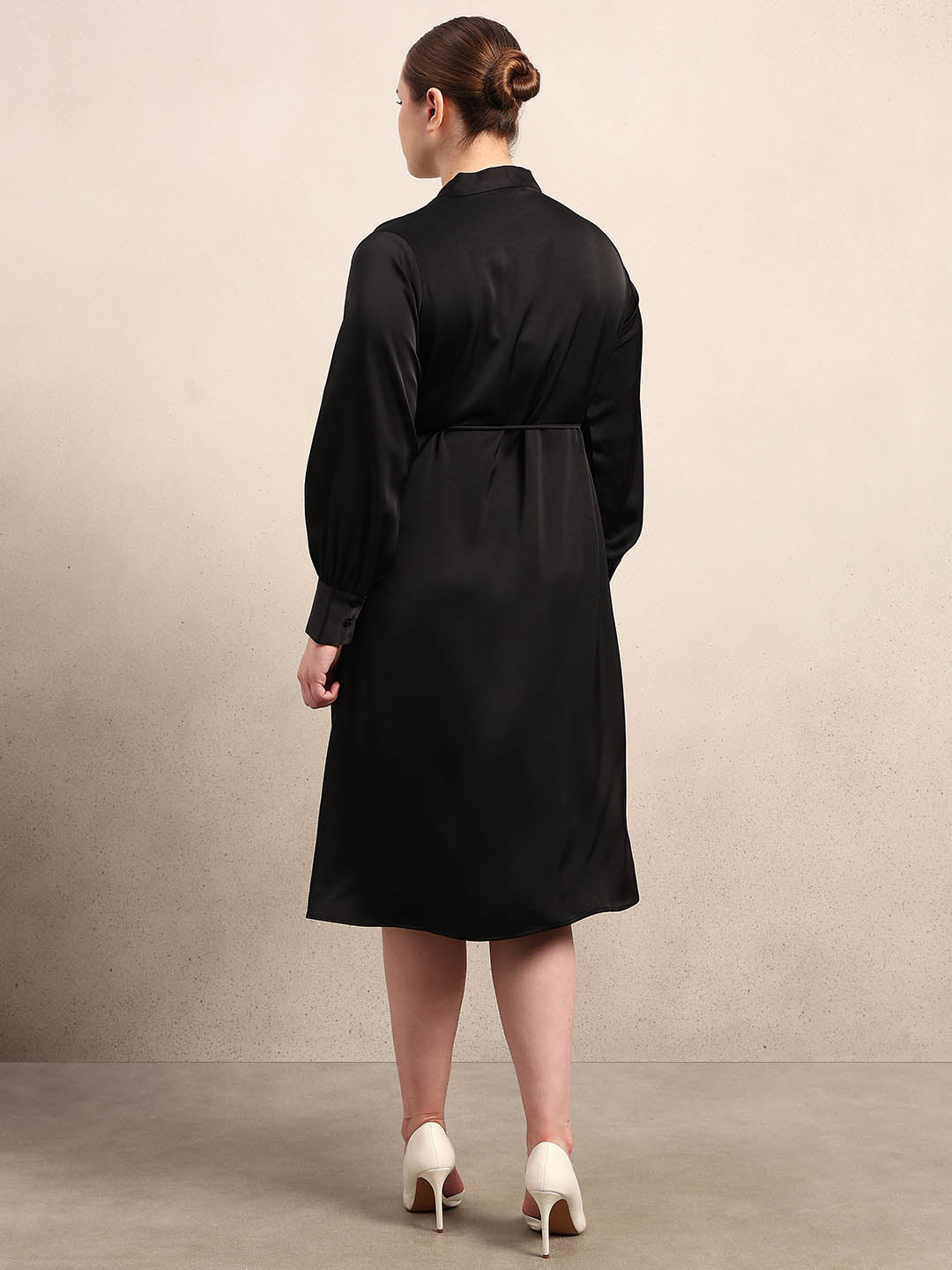 Curve Belted V-Neck Midi Dress - Black