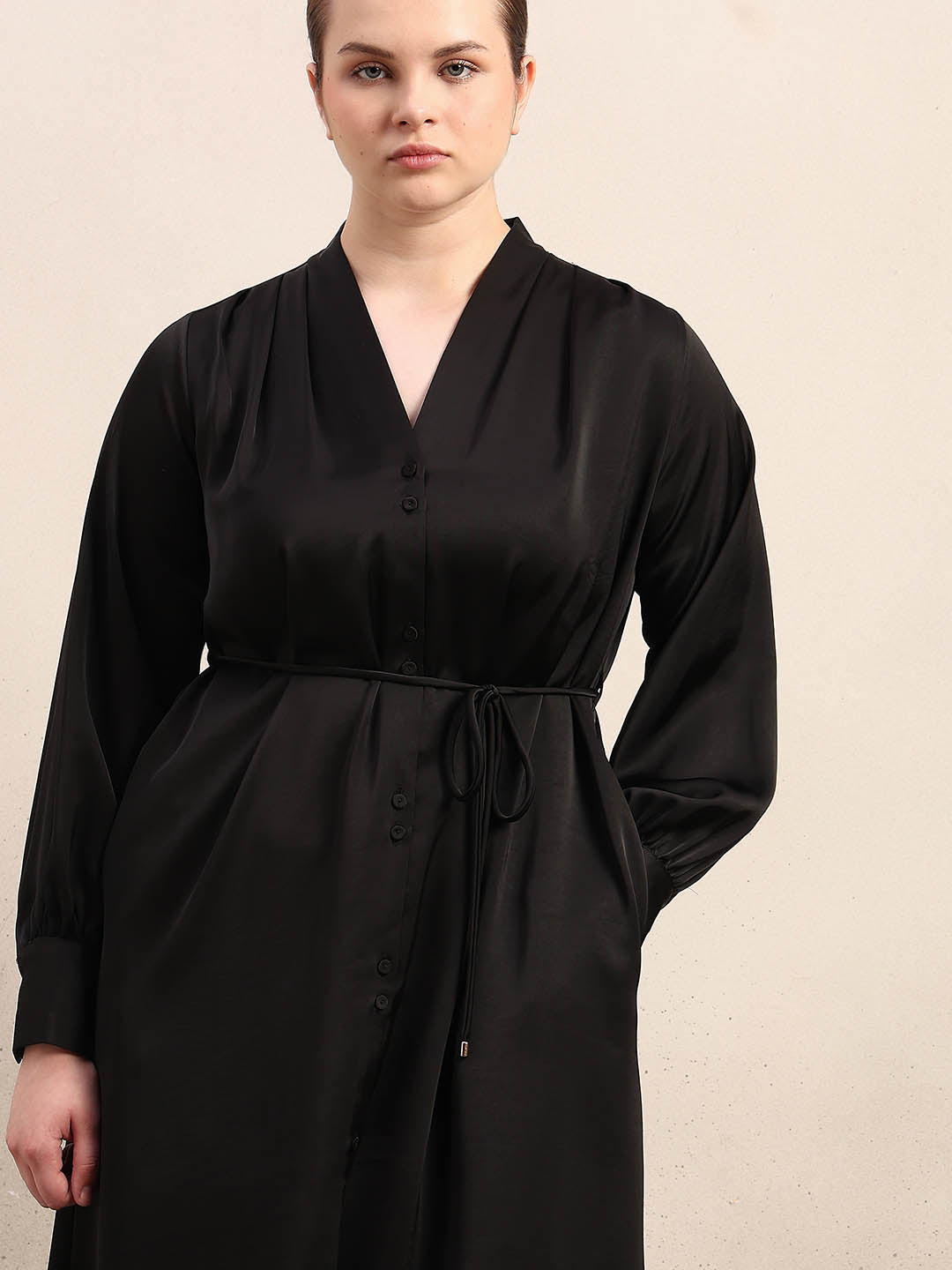 Curve Belted V-Neck Midi Dress - Black