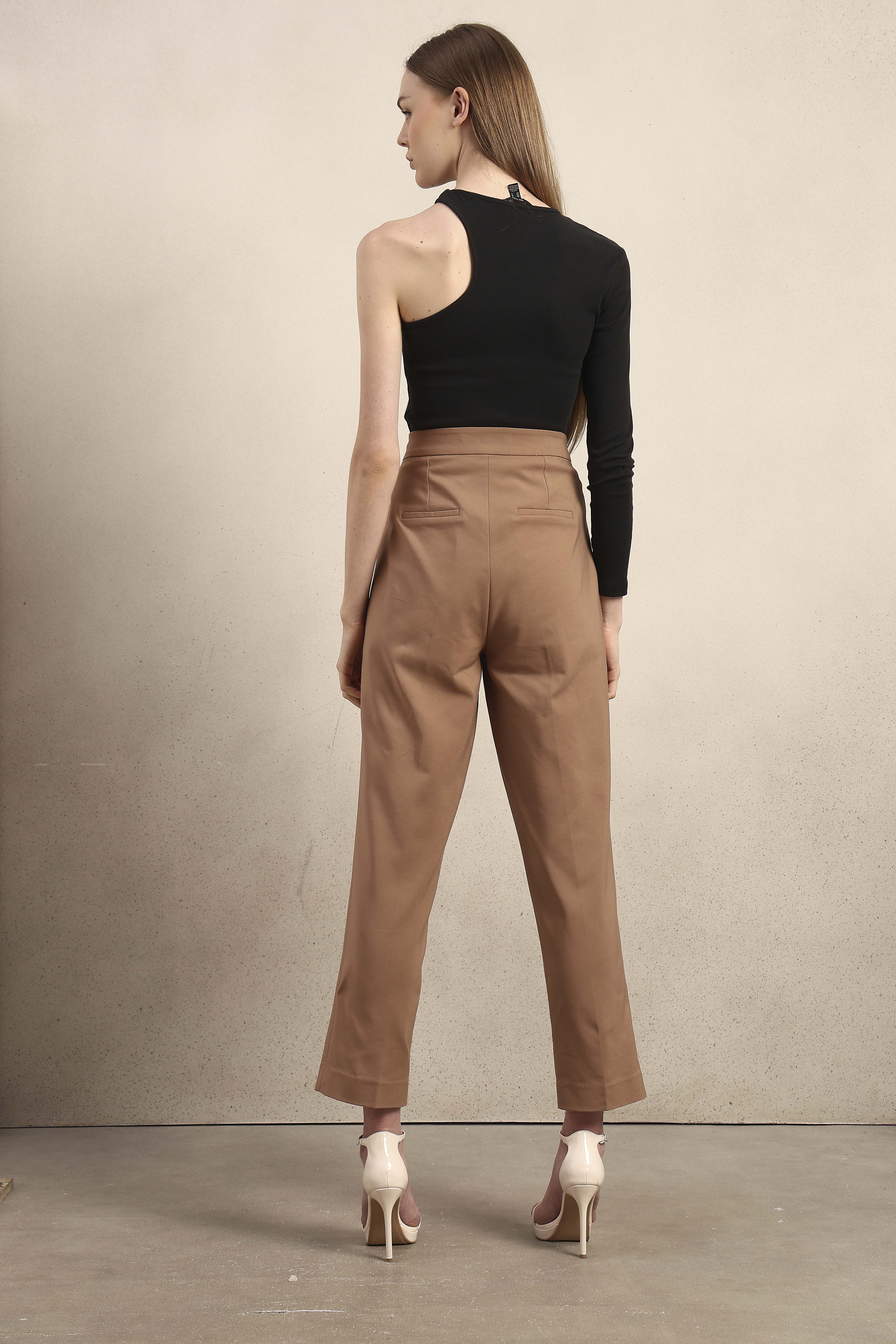 Button Detail High Rise Pants