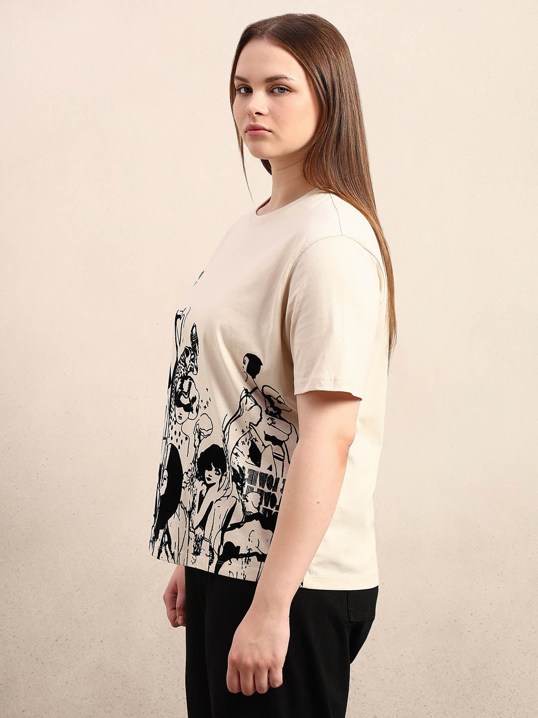 Curve Graphic Print T-Shirt