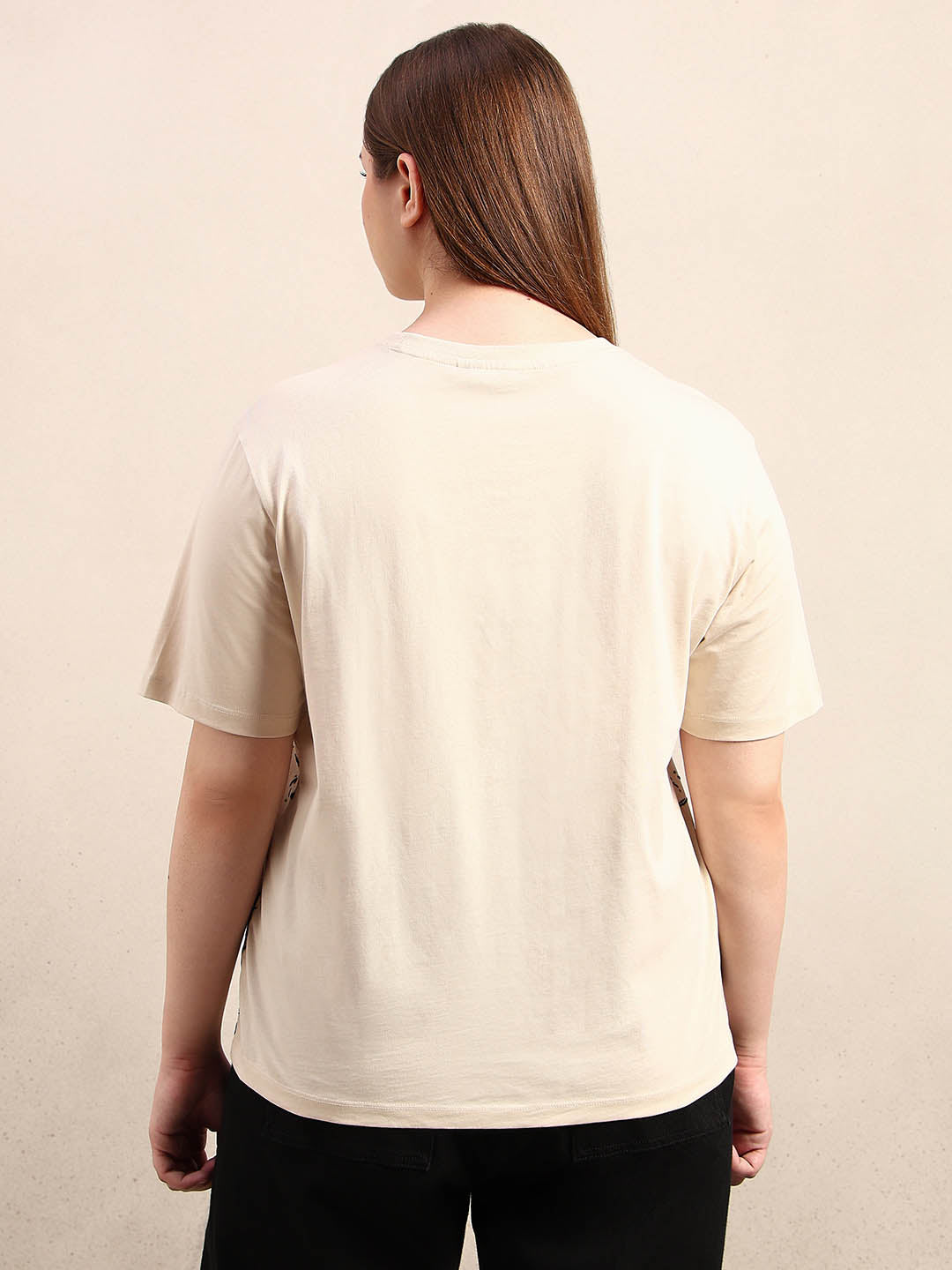 Curve Graphic Print T-Shirt