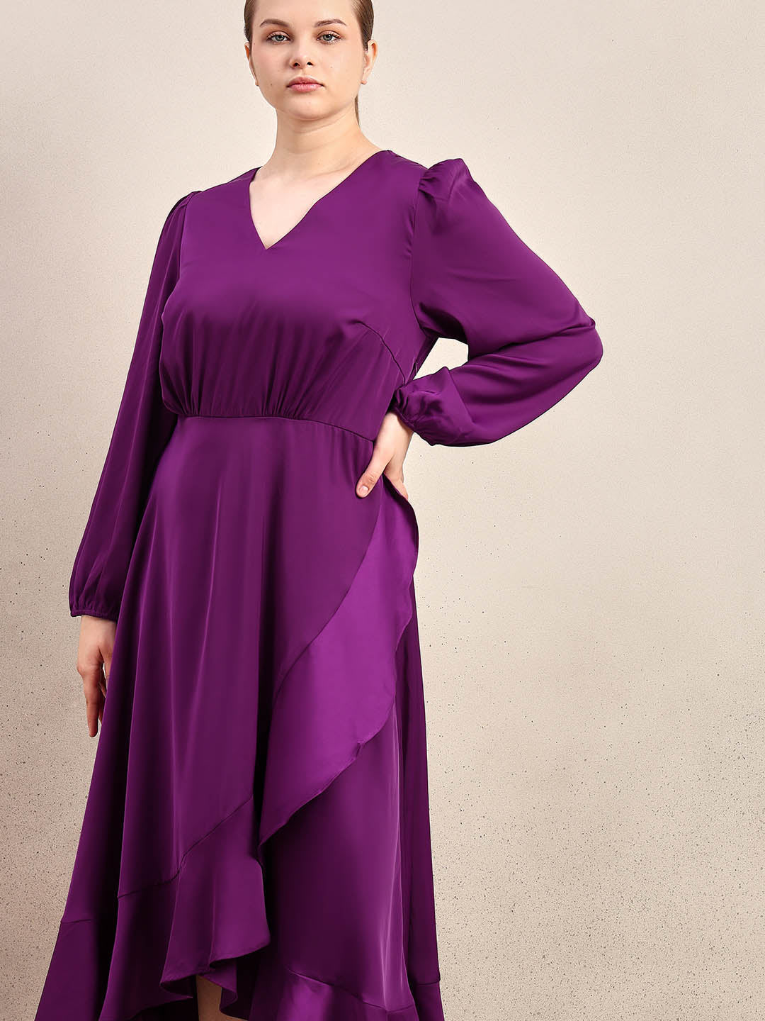 Curve Ruffle V-Neck Dress