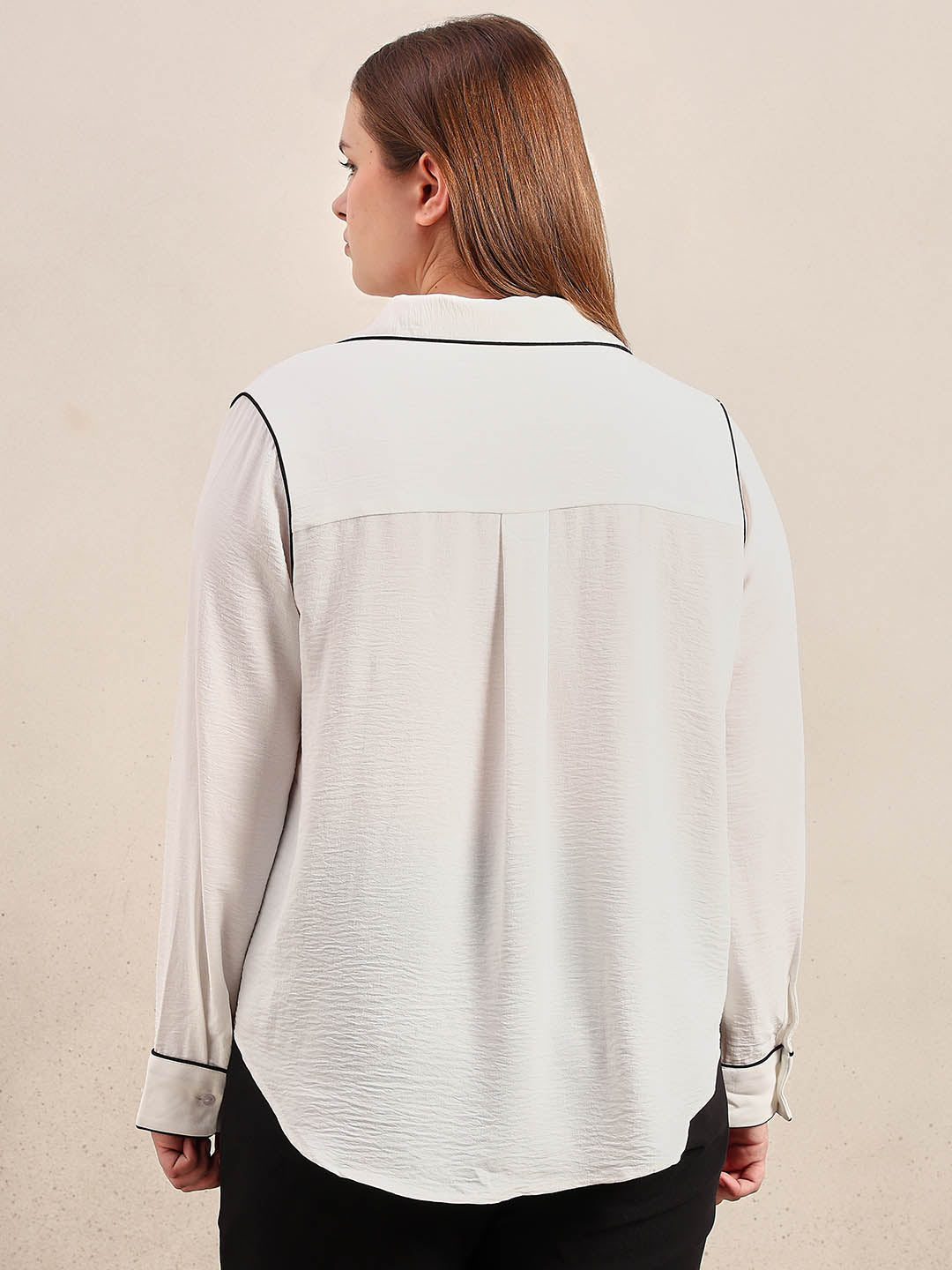 Curve Contrast Piping Shirt - Off-White