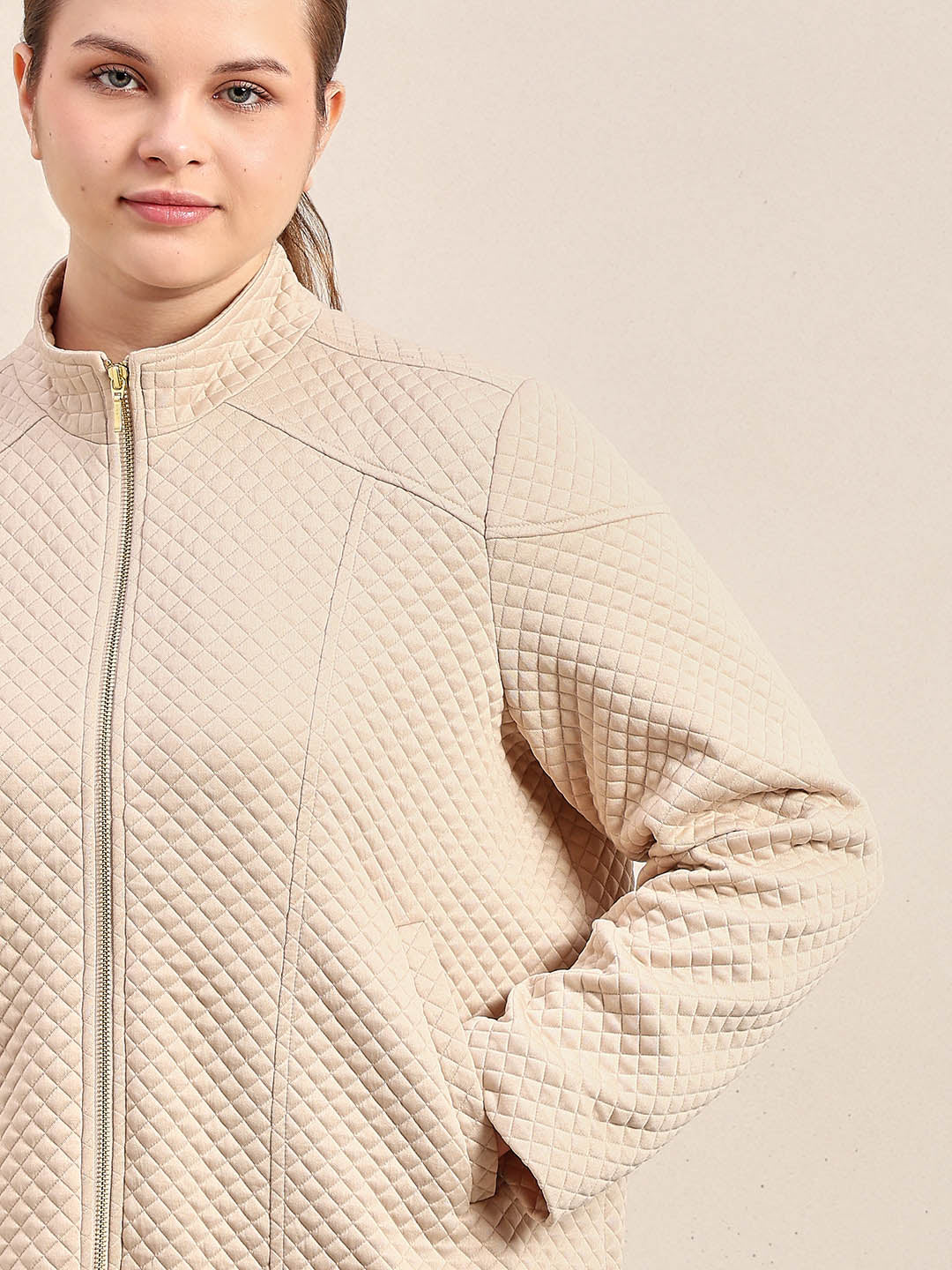 CURVE Beige Quilted Jacket