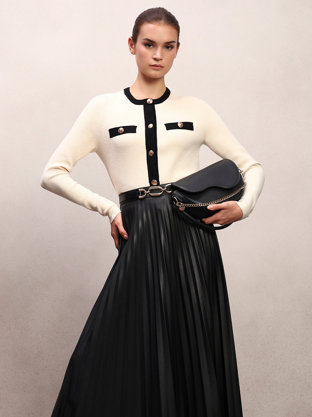 Contrast Trim Knit Cardigan