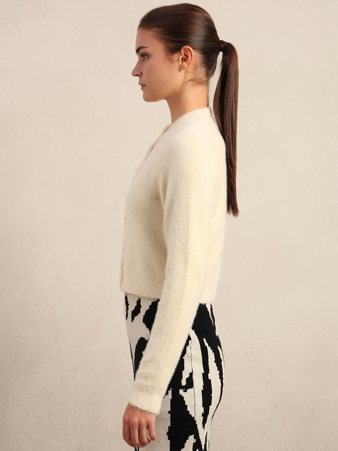 Off-White Cropped Cardigan