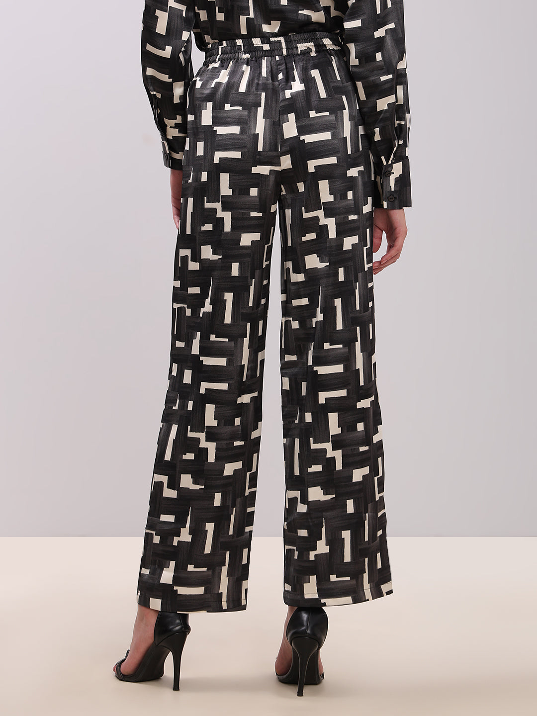 Geometric Print Straight Fit Pants