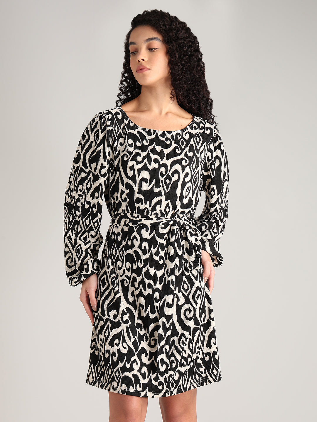 Black & White Printed Long-Sleeve Dress