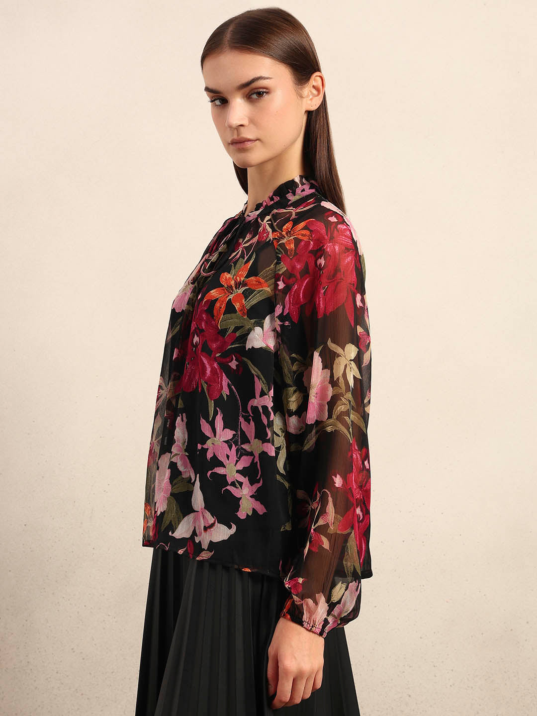 Flowy Floral Print Tie-Neck Top