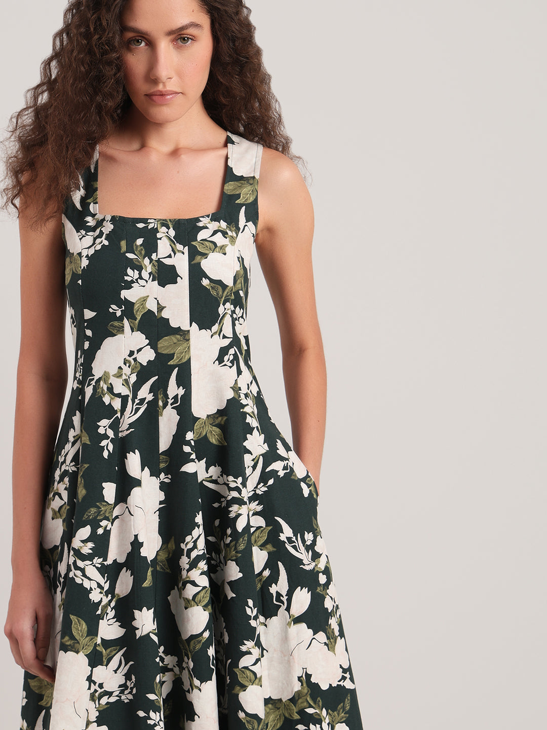 Floral Sleeveless Midi Dress