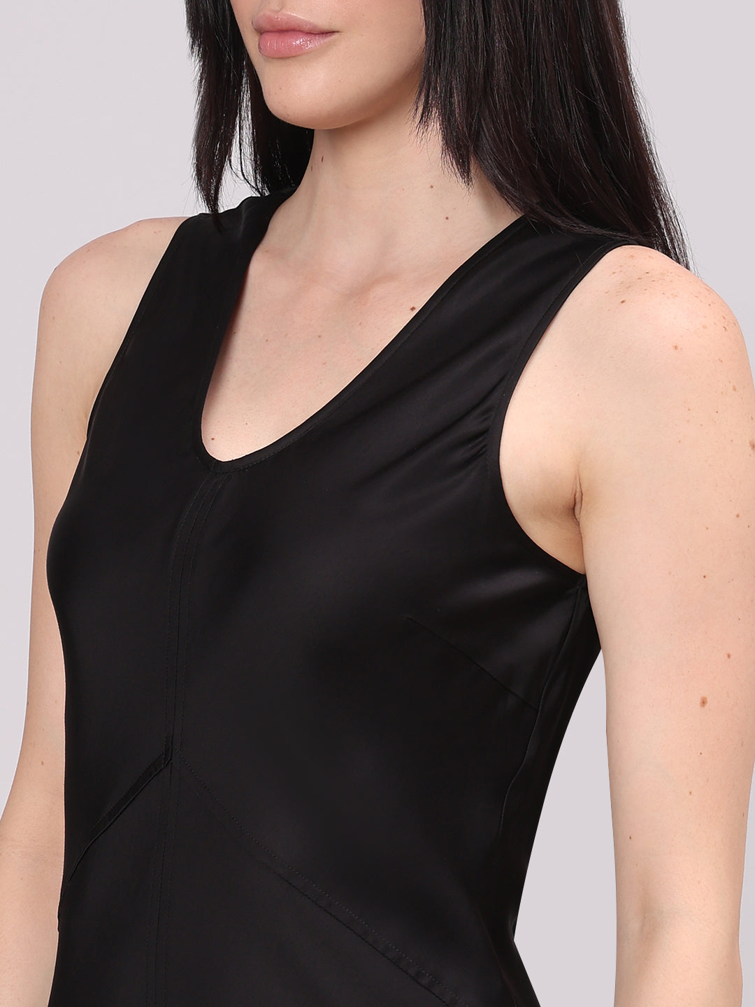 Sleeveless Sculpted Maxi Dress