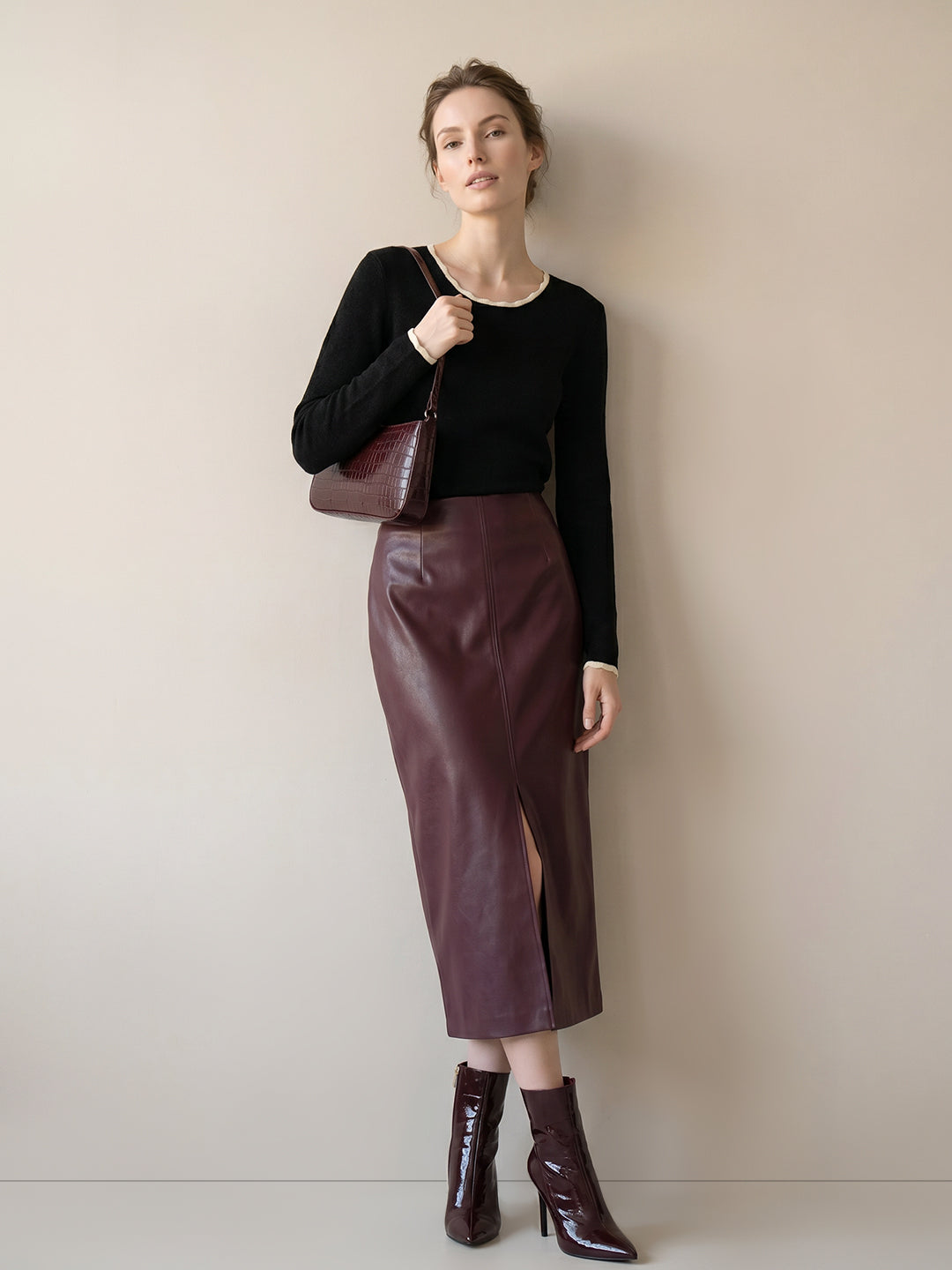 Black U-Neck Pullover