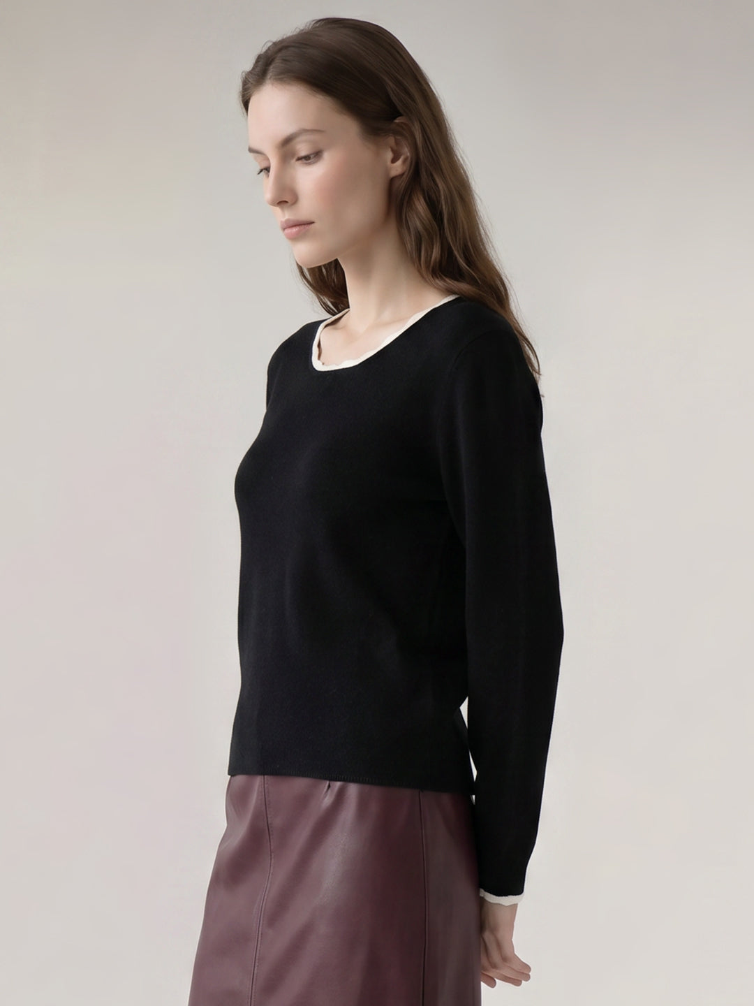 Black U-Neck Pullover