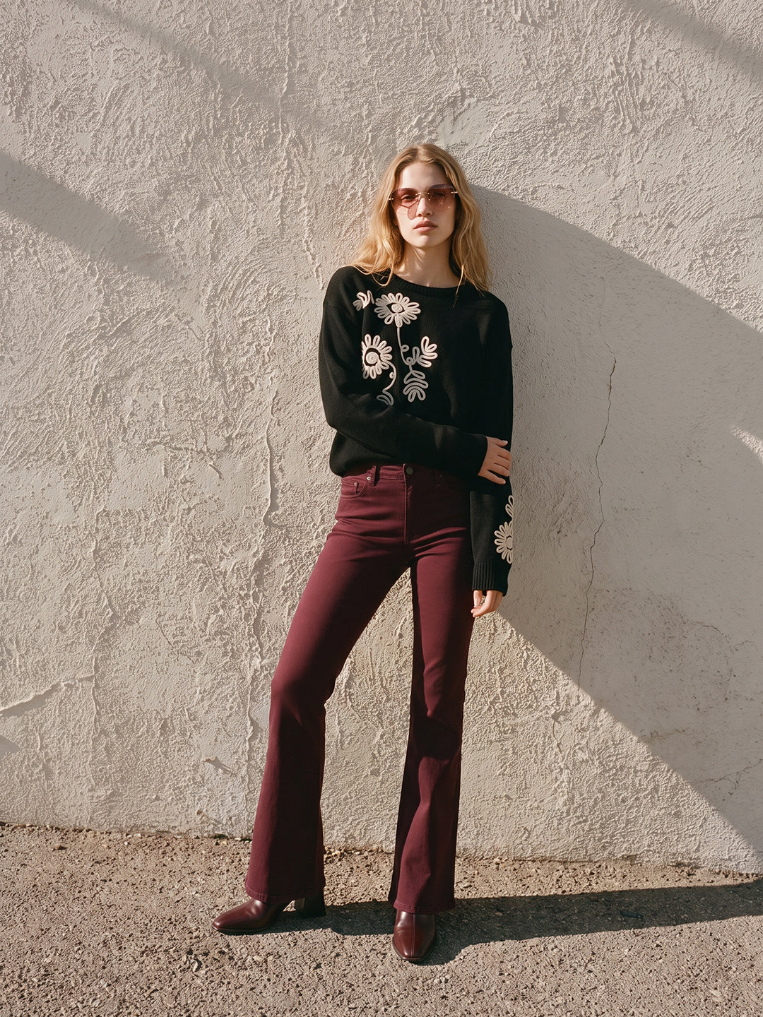 Black Embroidered O-Neck Pullover