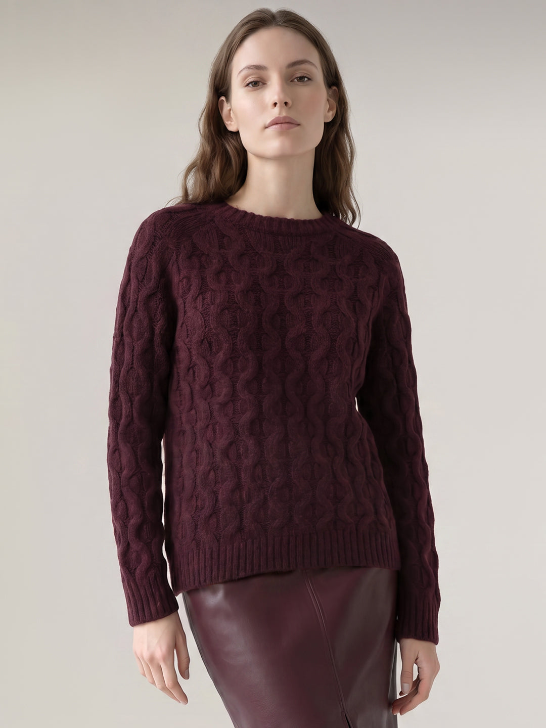 Cable Knit O-Neck Pullover