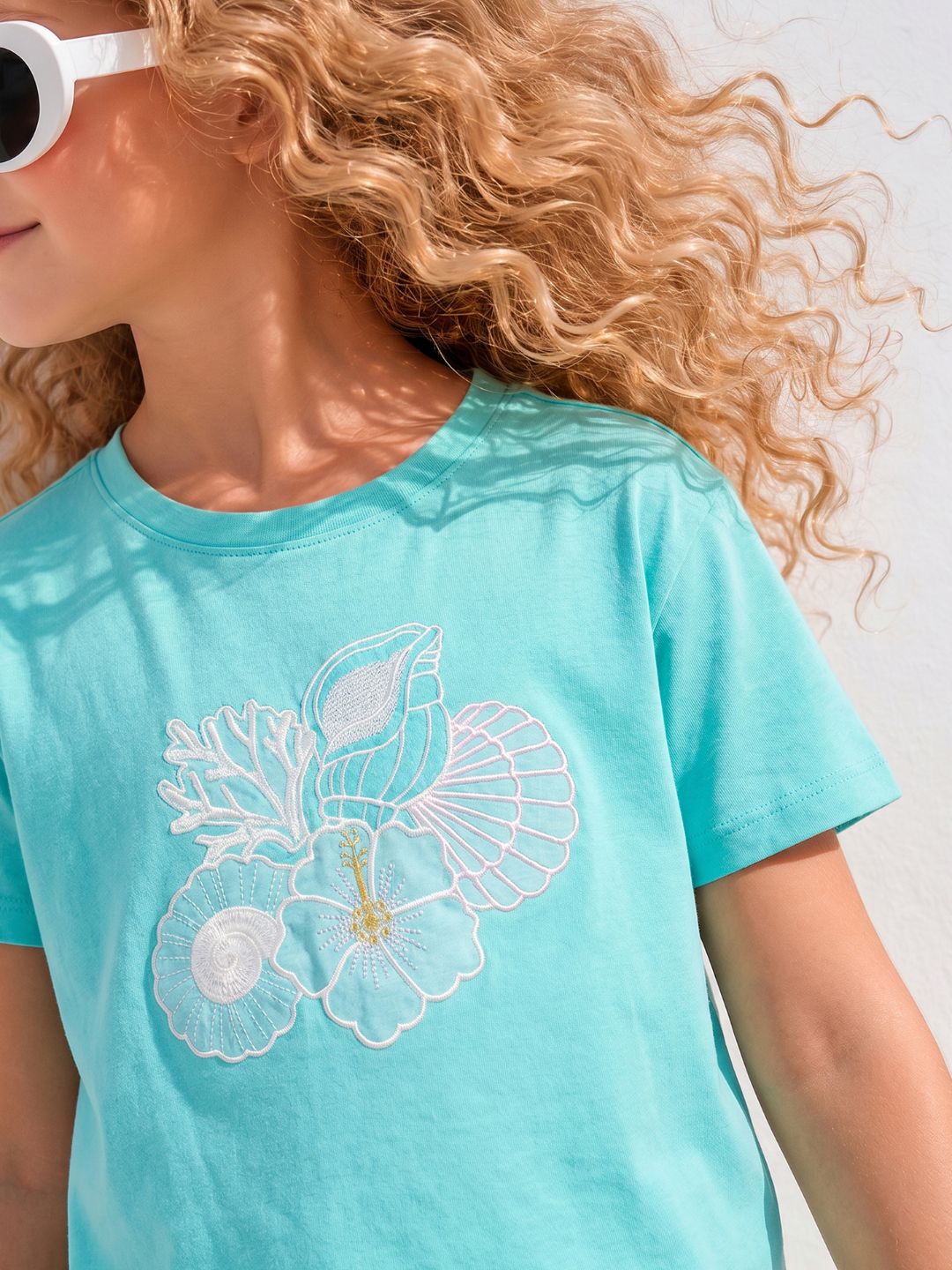 GIRLS Blue Embroidered Print T-shirt