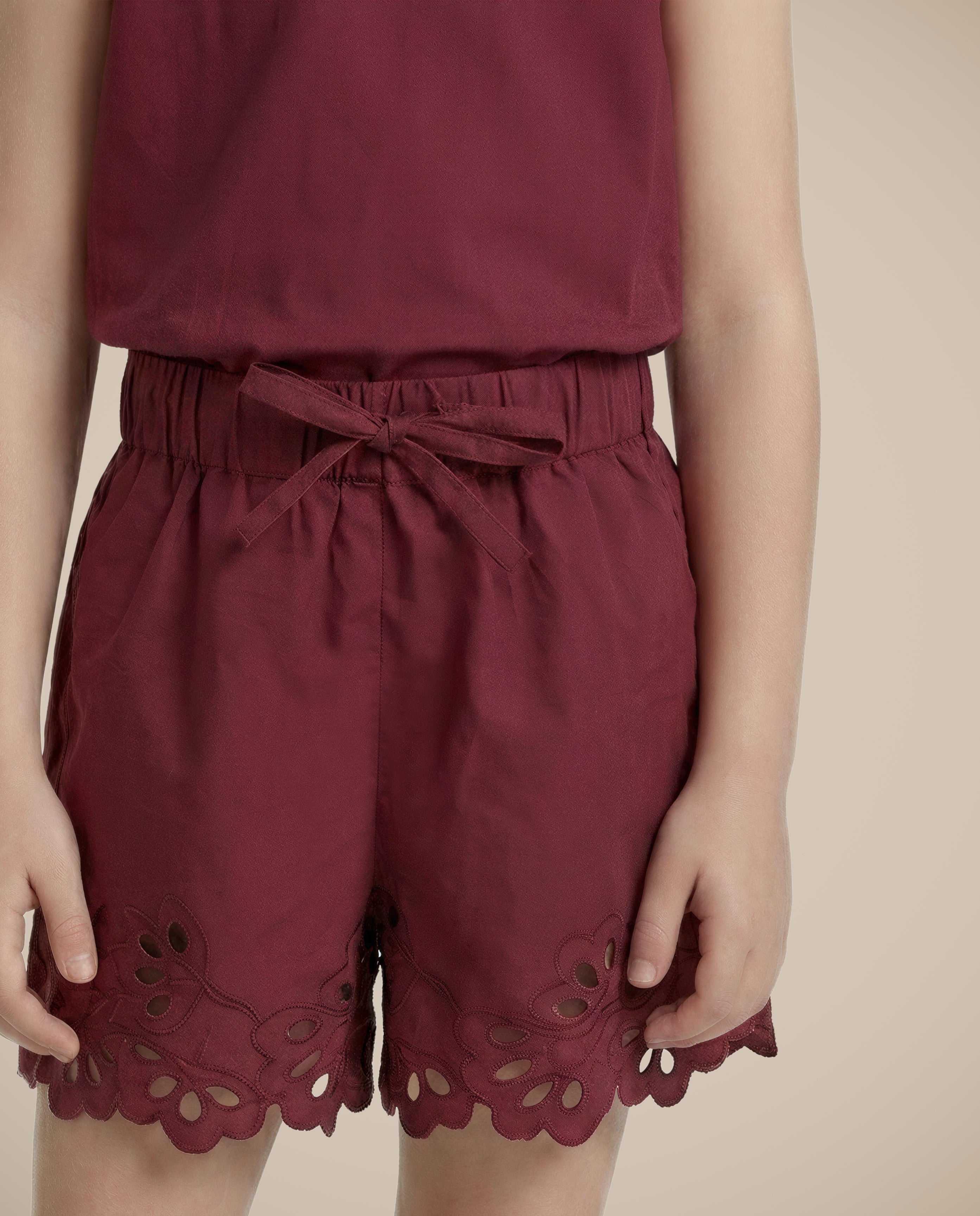 GIRLS Lace Mid Rise Shorts