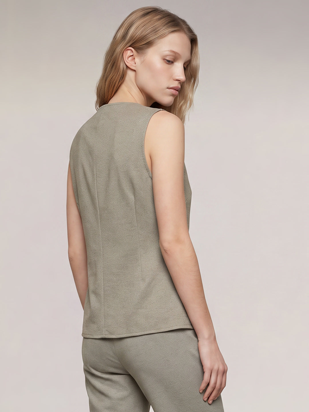 Sleeveless Knit Waistcoat
