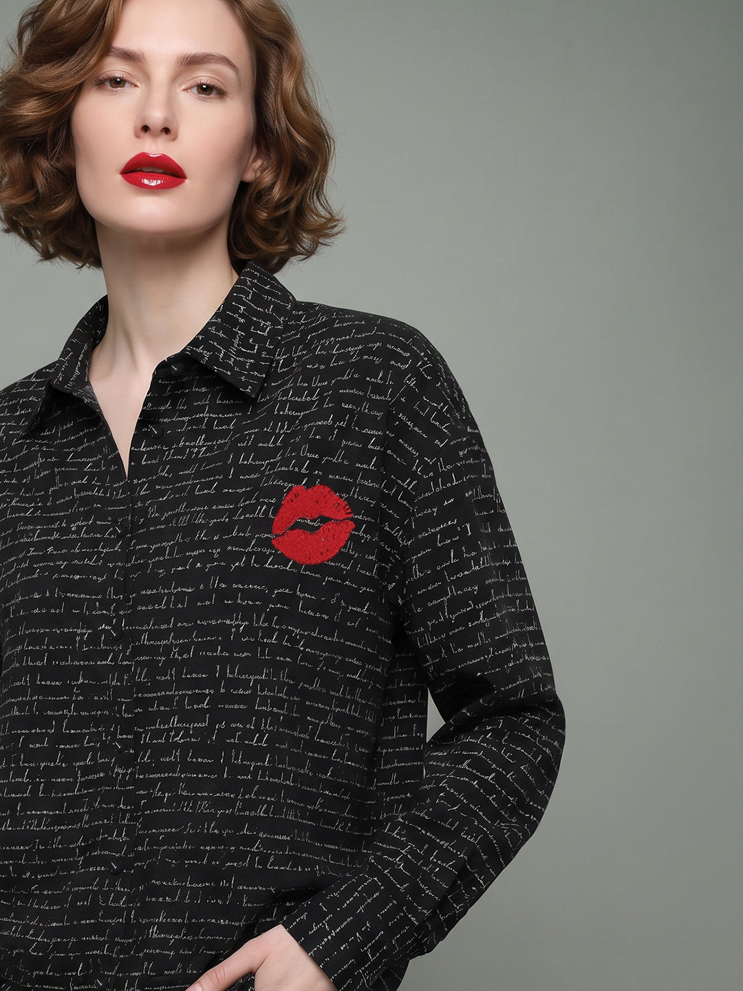 VERO MODA X Marilyn Monroe Black Printed Shirt