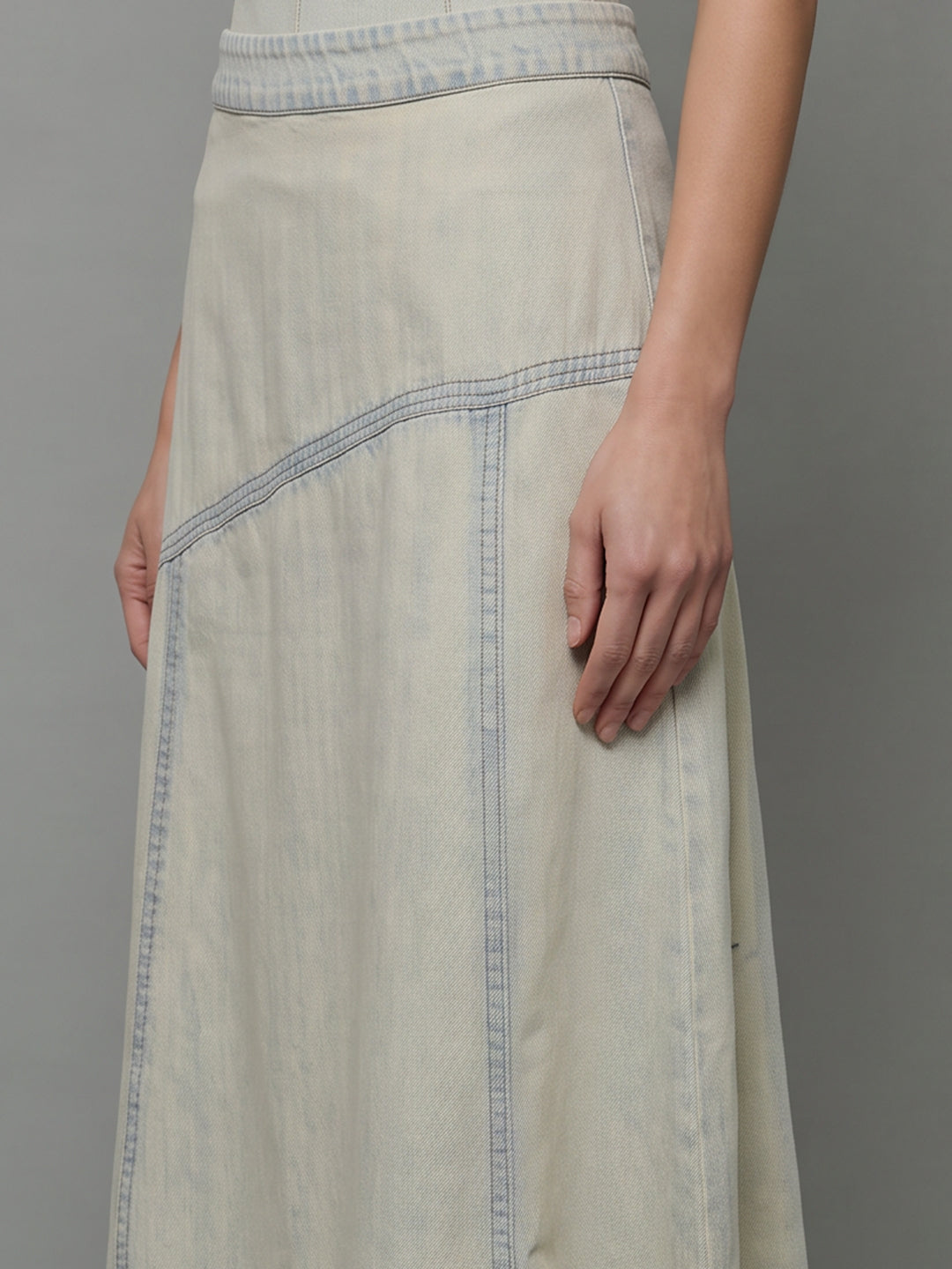 VERO MODA X Marilyn Monroe Faded Denim Skirt
