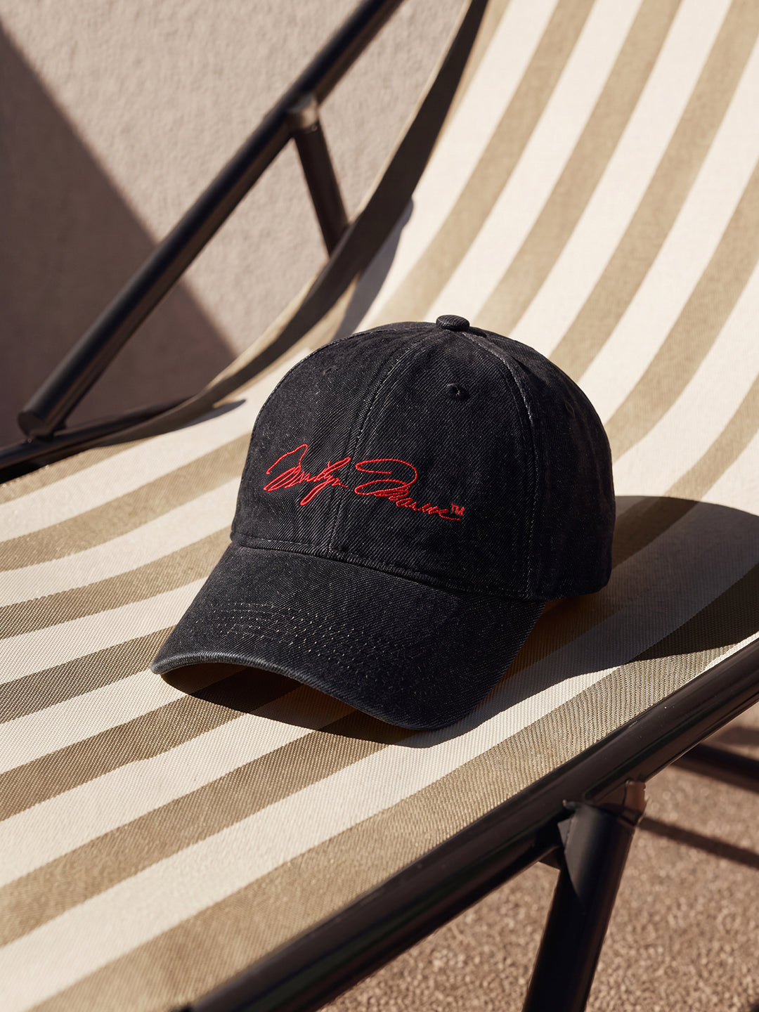 VERO MODA X Marilyn Manroe Embroidered Cap