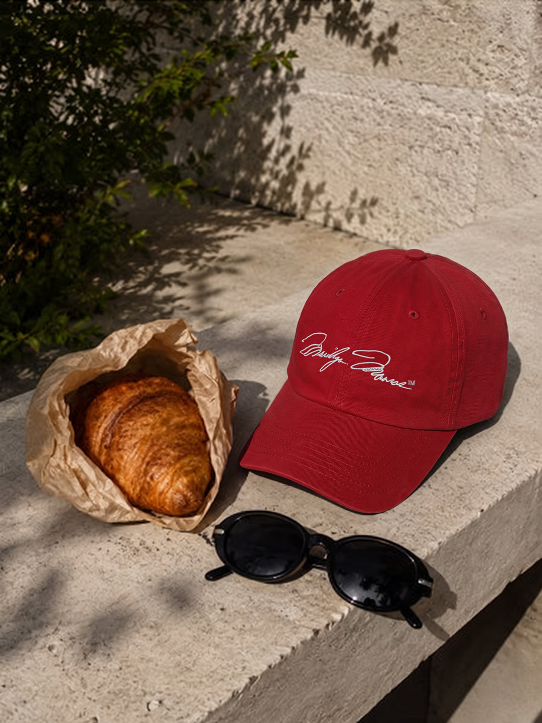 VERO MODA X Marilyn Manroe Red Embroidered Cap