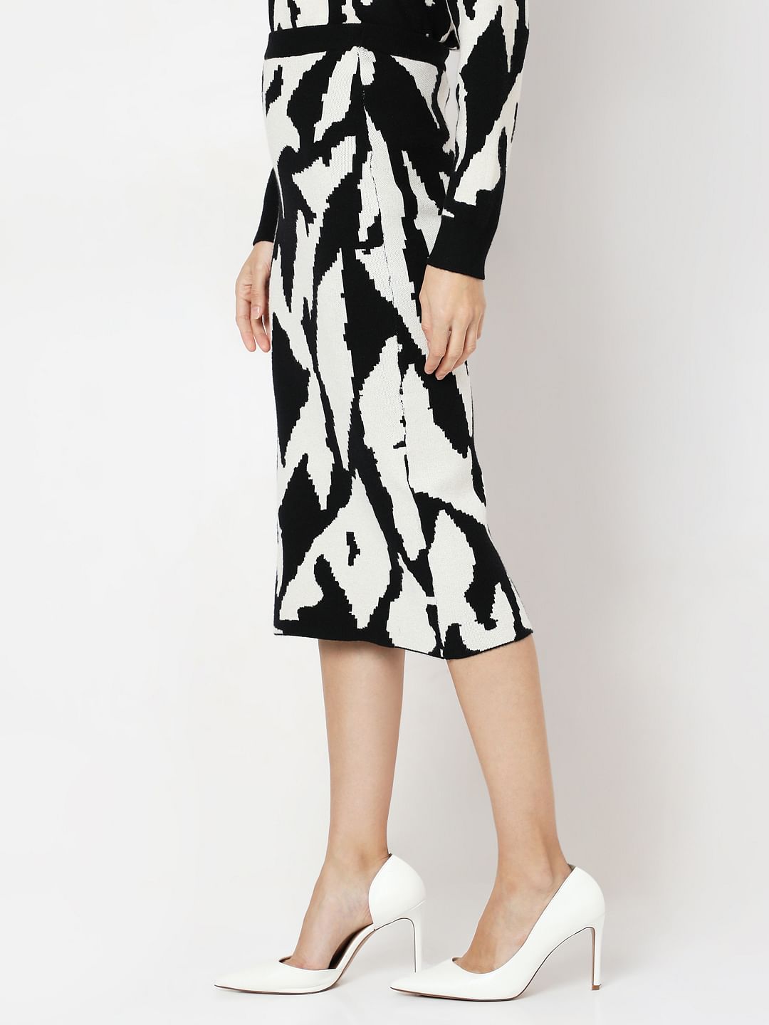 Monochrome High Rise Co-Ord Set Skirt