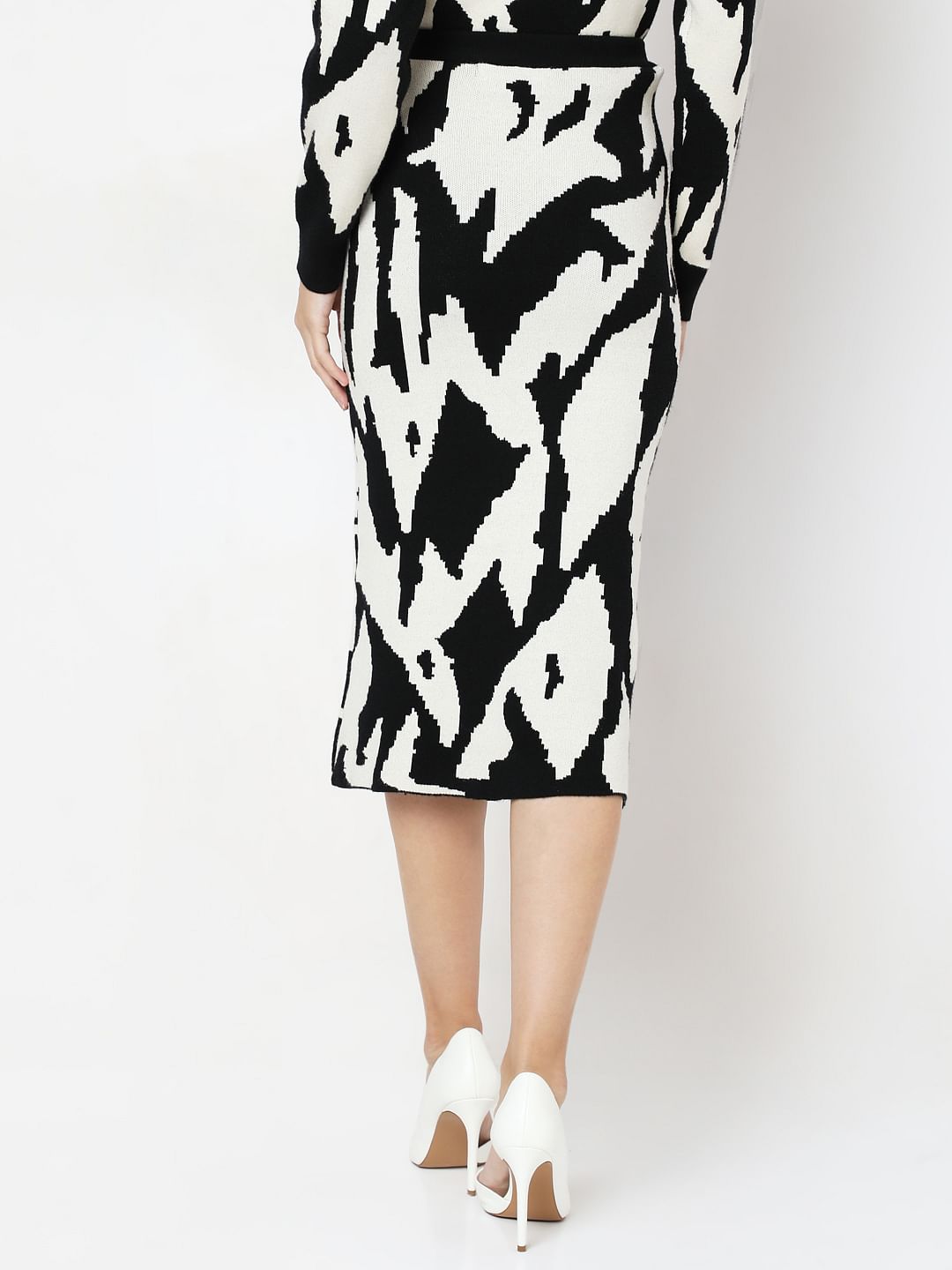 Monochrome High Rise Co-Ord Set Skirt